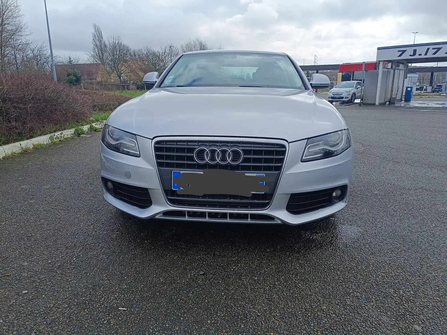 Audi A4 2.0 TDI 143 DPF Ambition Luxe Argent - 1