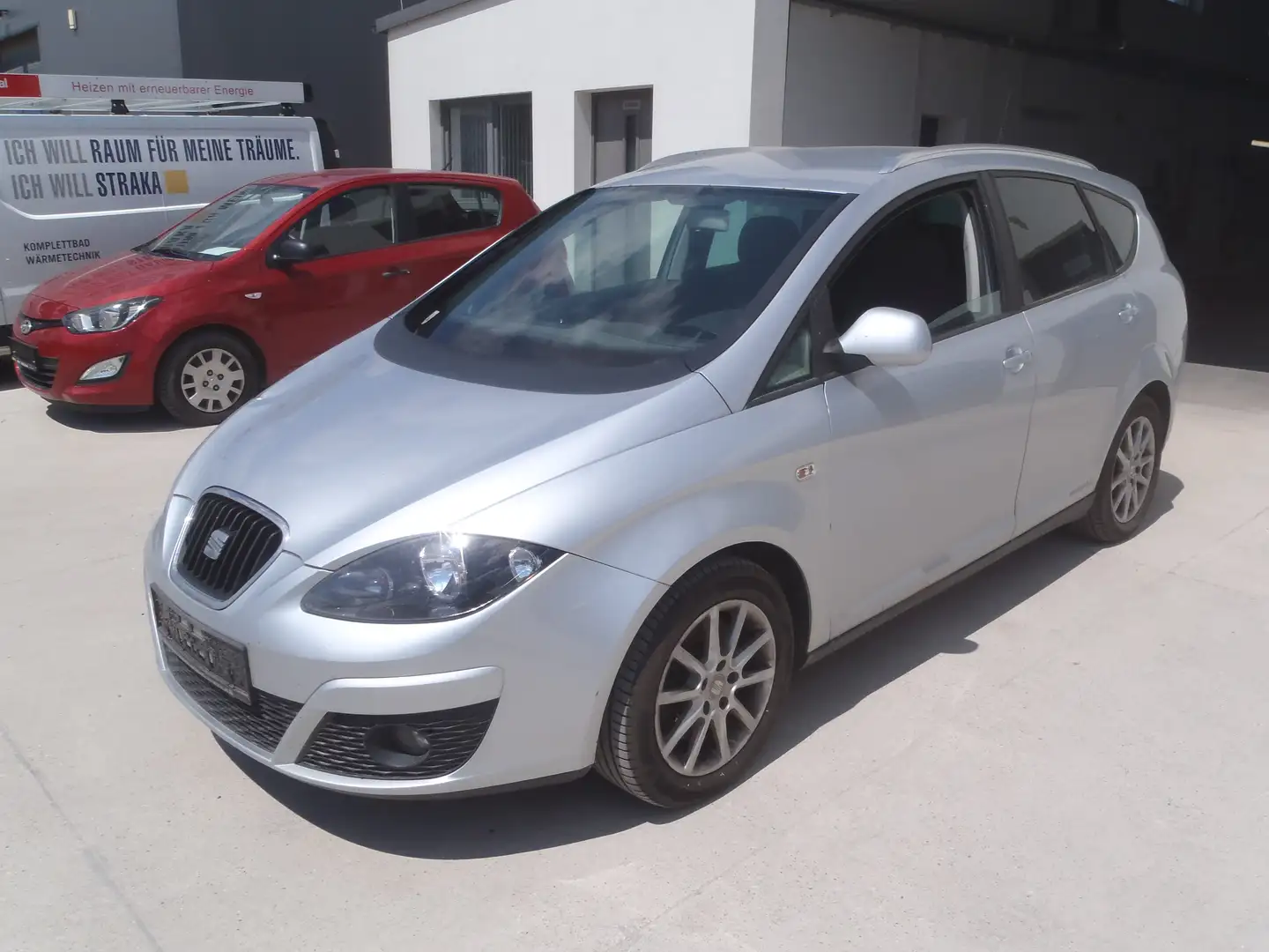 SEAT Altea XL Altea XL Reference 1,9 TDi DPF 4WD Reference Grau - 2