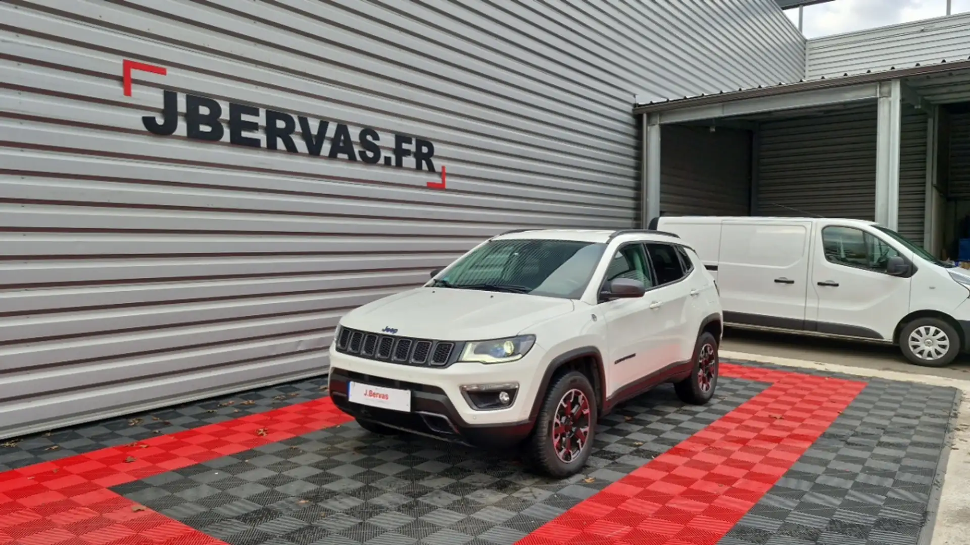 Jeep Compass MY20 1.3 GSE T4 240 CH PHEV AT6 4XE EAWD TRAILHAWK Blanc - 1