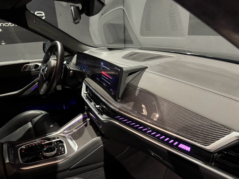 BMW X6 M60i xDrive FULL OPTION*CARBON*M SITZE — photo 8