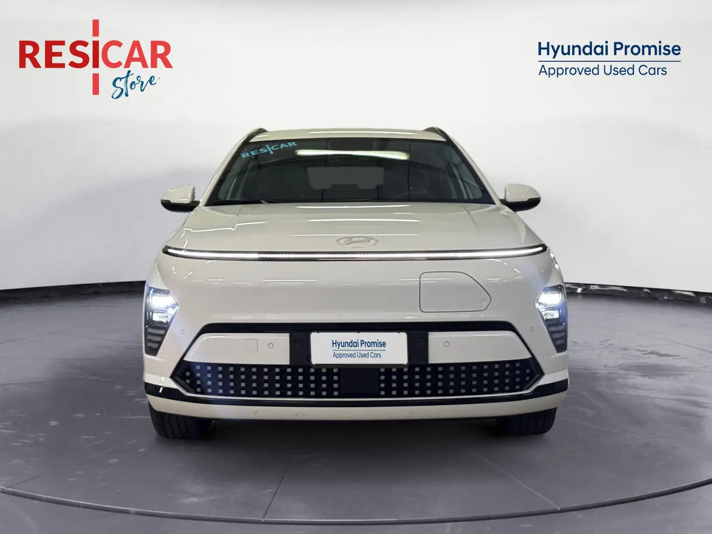 Hyundai KONA 48,4 kWh  X Line Bianco - 2