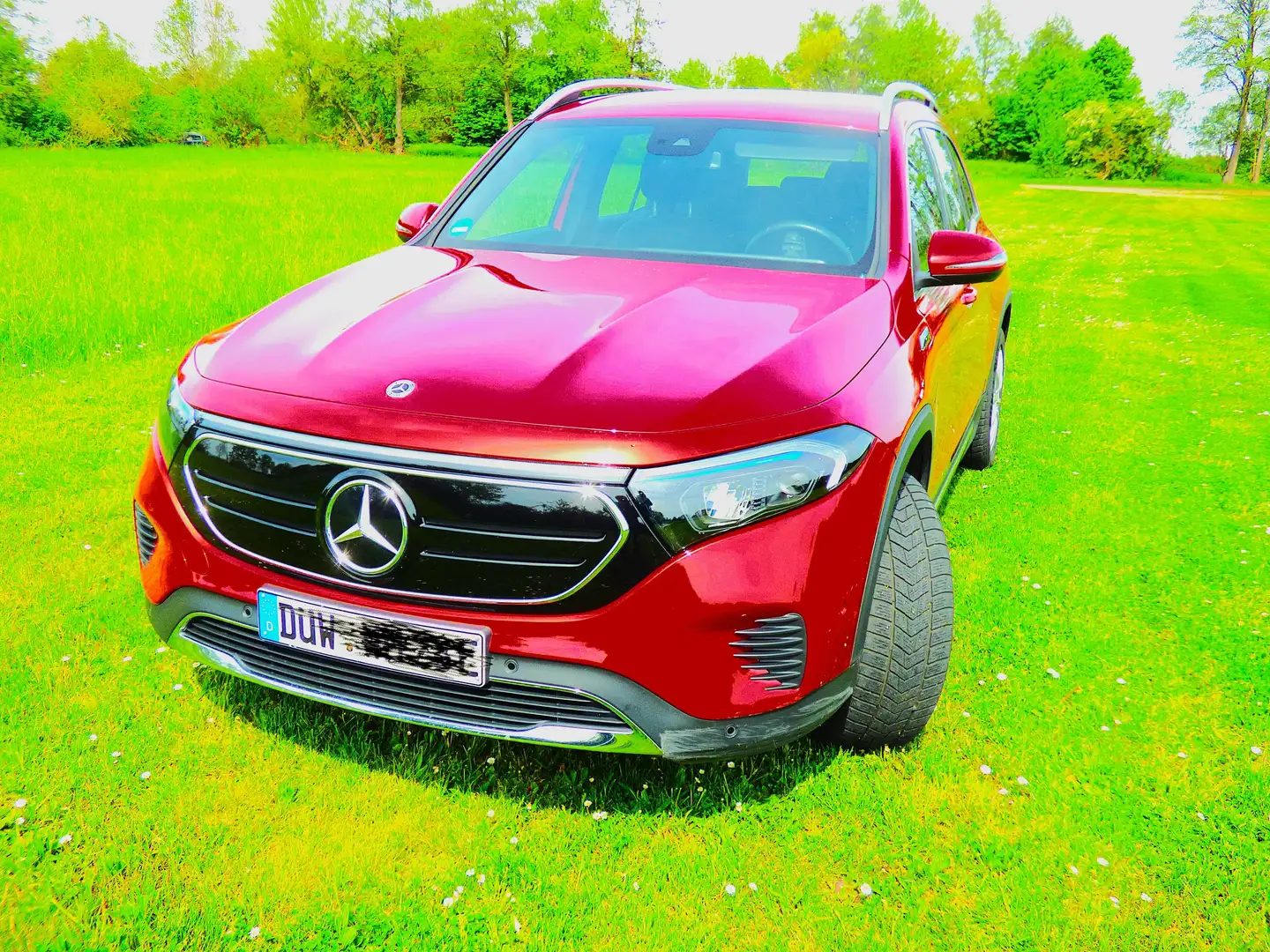 Mercedes-Benz EQB 250 EQB 250+ Electric Art Rot - 1