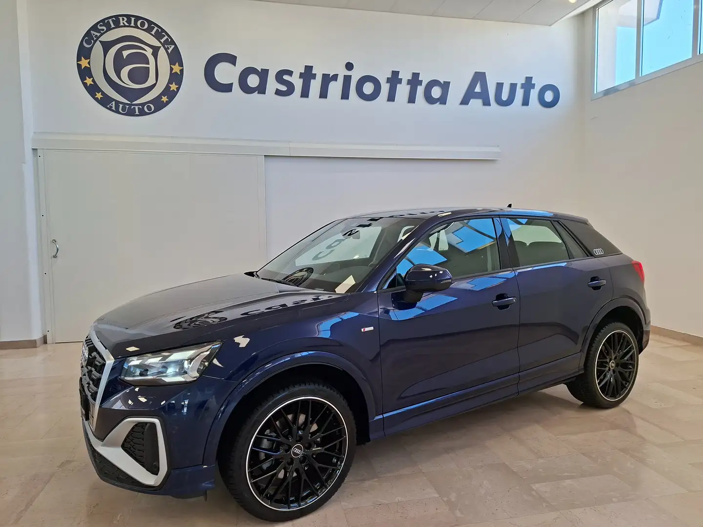 Audi Q2 35 2.0 tdi S line edition 4 s-tronic Id. Black Blu/Azzurro - 1