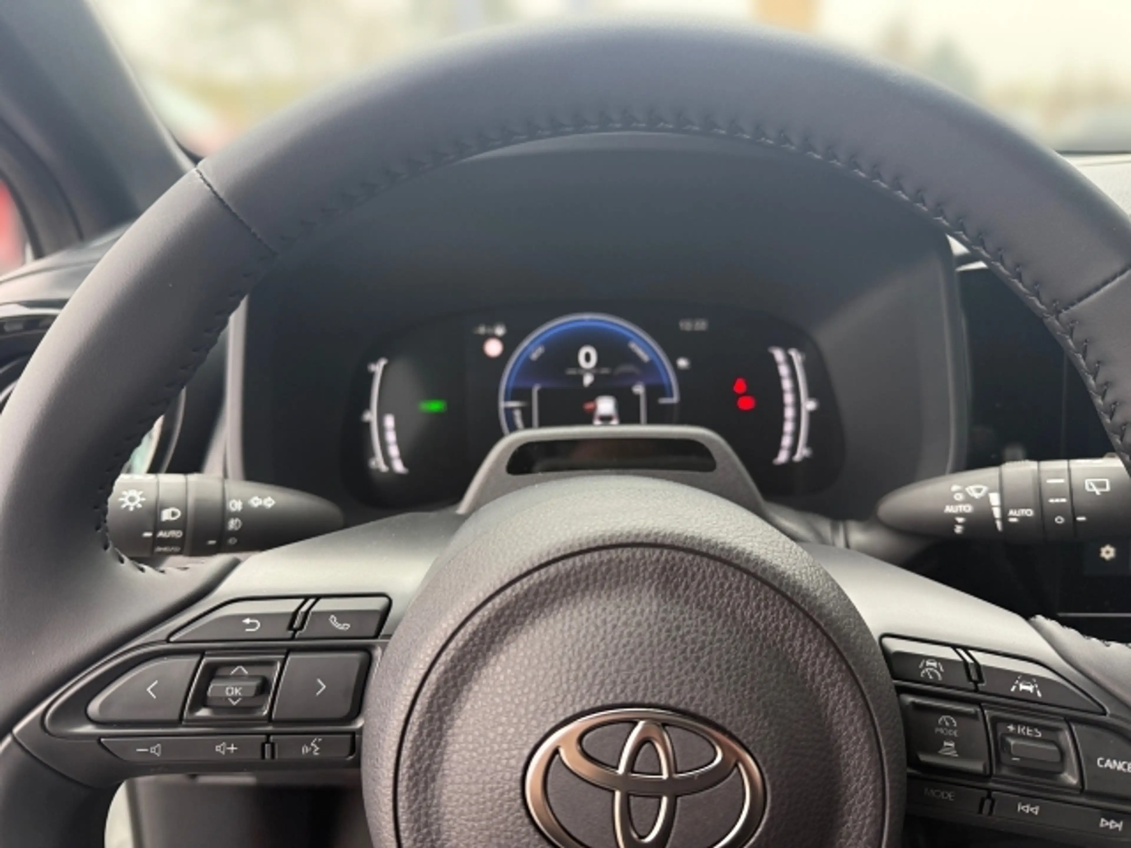 Toyota Aygo X Aygo X 1,5 HSD Loung — photo 13