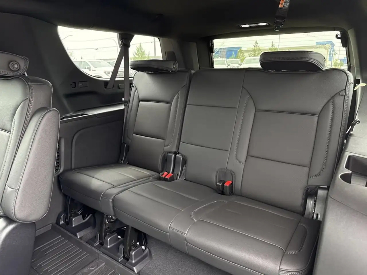 GMC Yukon снимка GMC Yukon