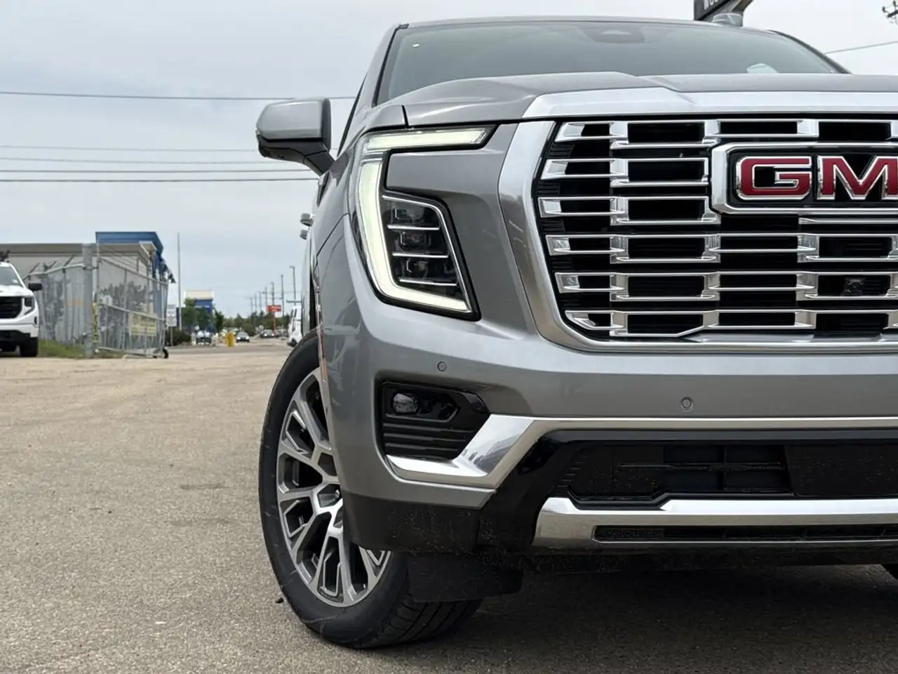 GMC Yukon снимка GMC Yukon