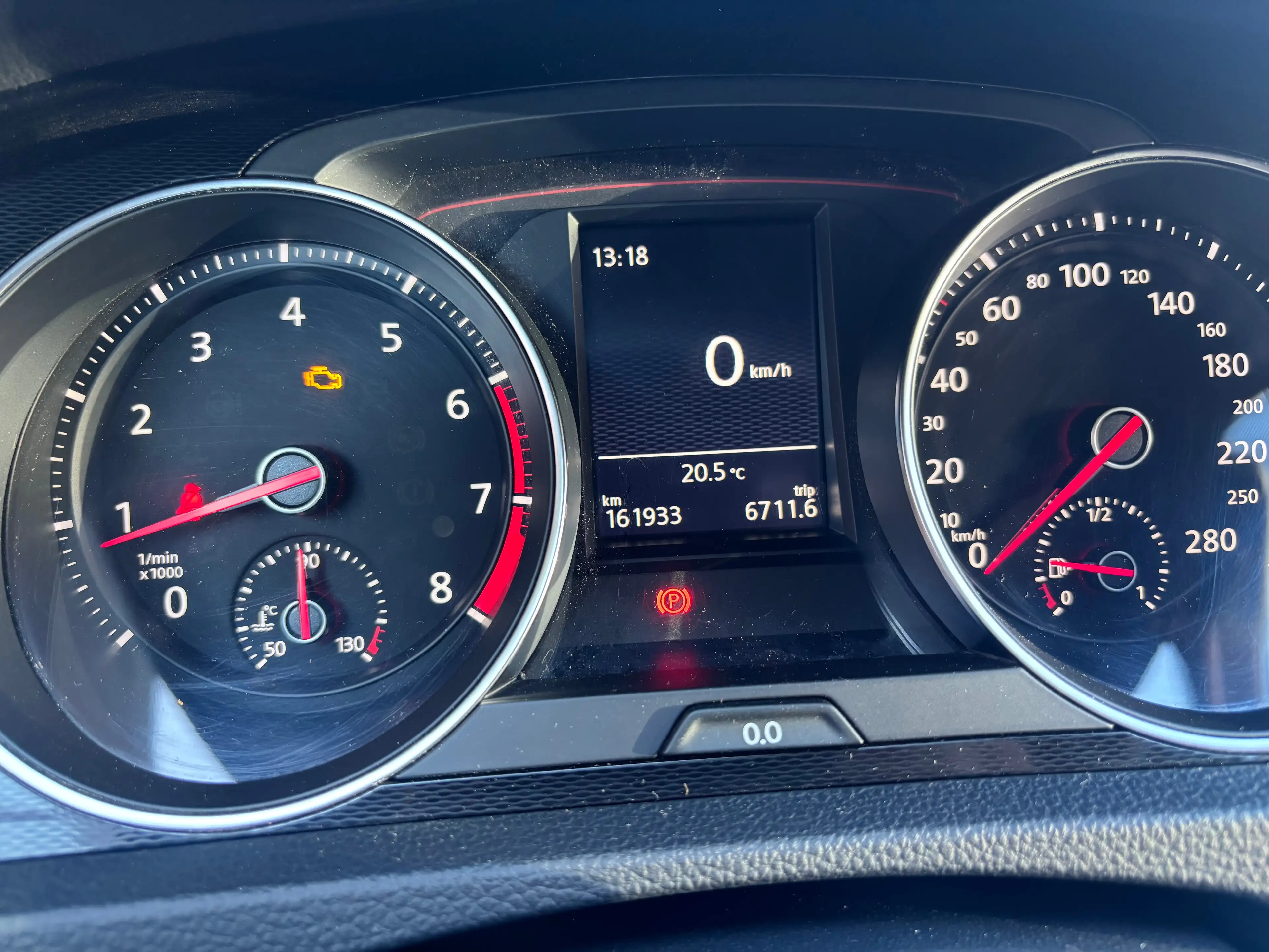 Volkswagen Golf GTI Golf 2.0 TSI — photo 15