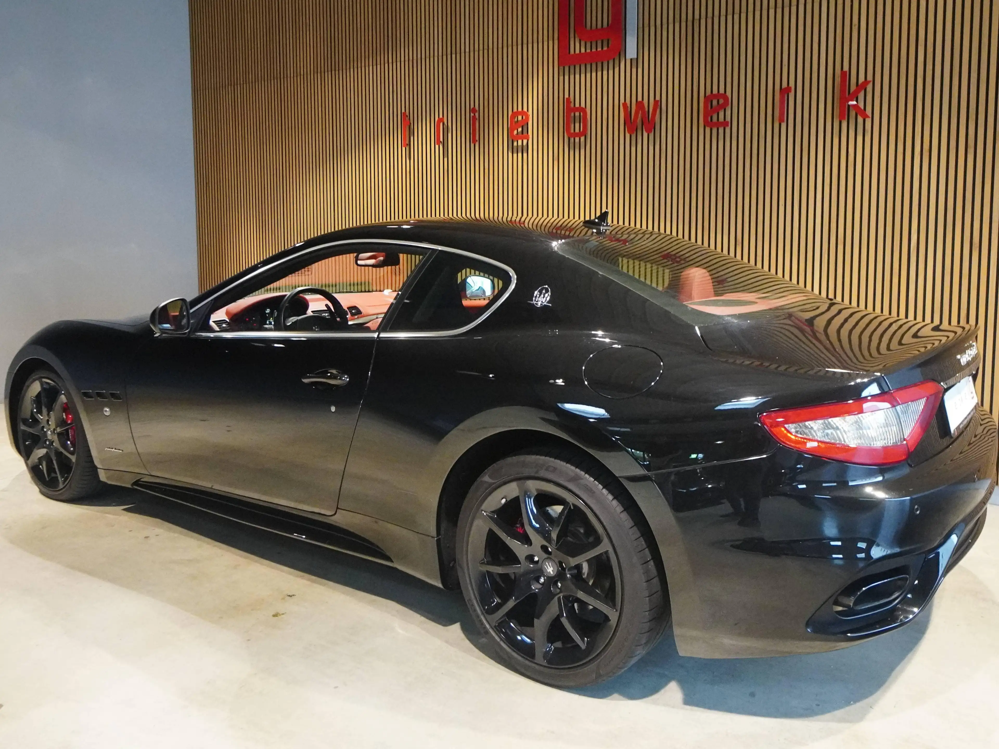 Maserati GranTurismo Sport V8 4.7*letztes Facelift*BRD Fzg* — photo 2