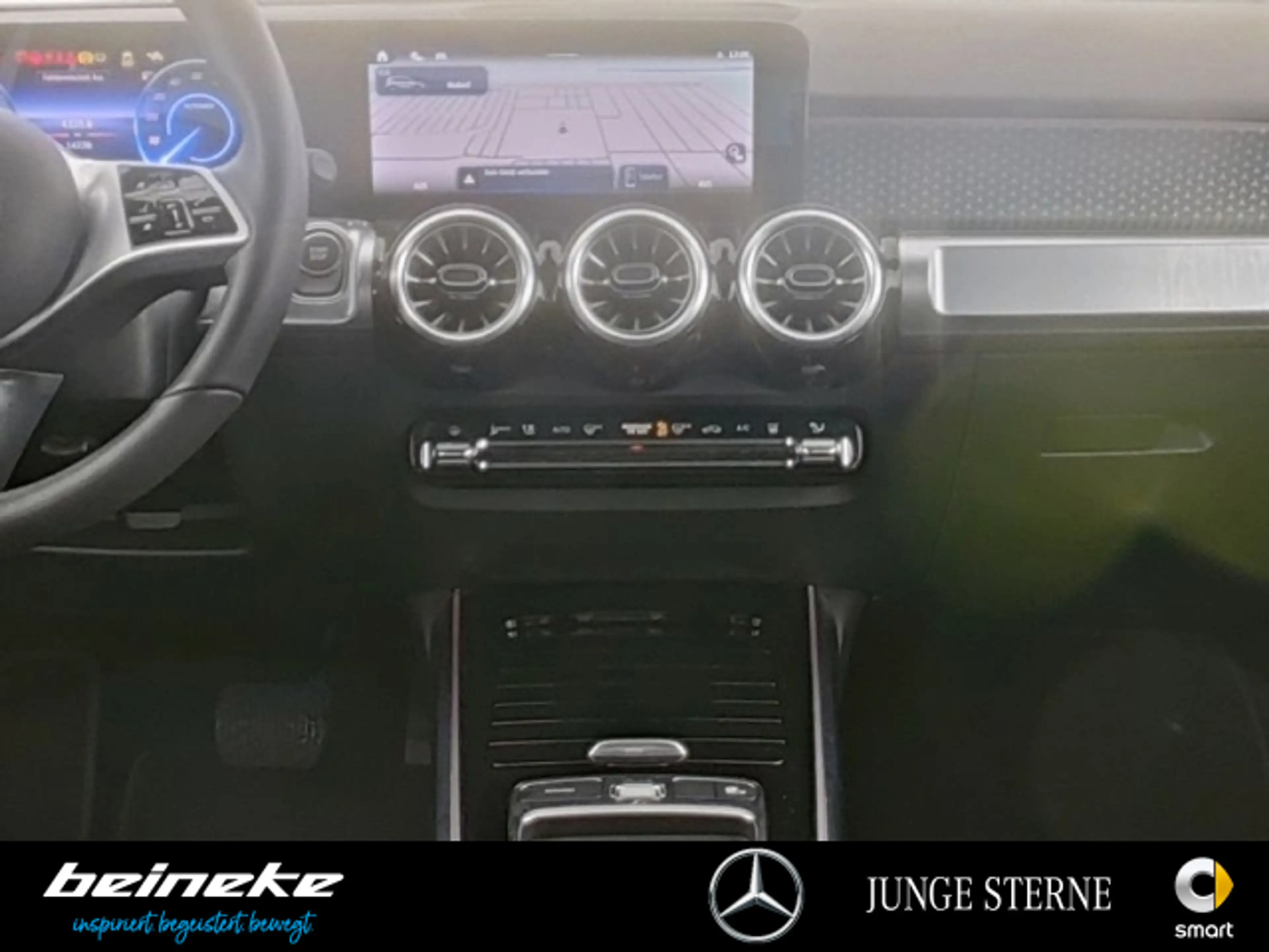 Mercedes-Benz EQB 300 EQB 300 4M Progressive Advanced Carplay Winterp. — photo 6