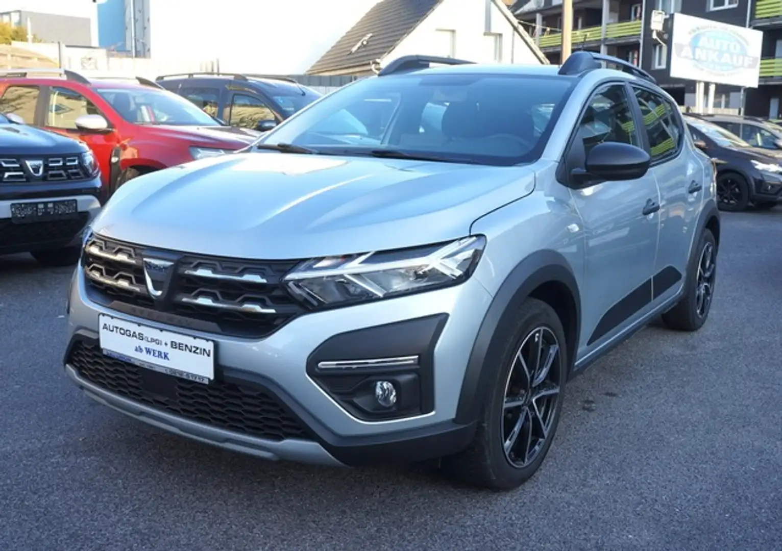 Dacia Sandero III Stepway LPG 17 Zoll ALLWETTERNAVI 1.Hand Plateado - 1