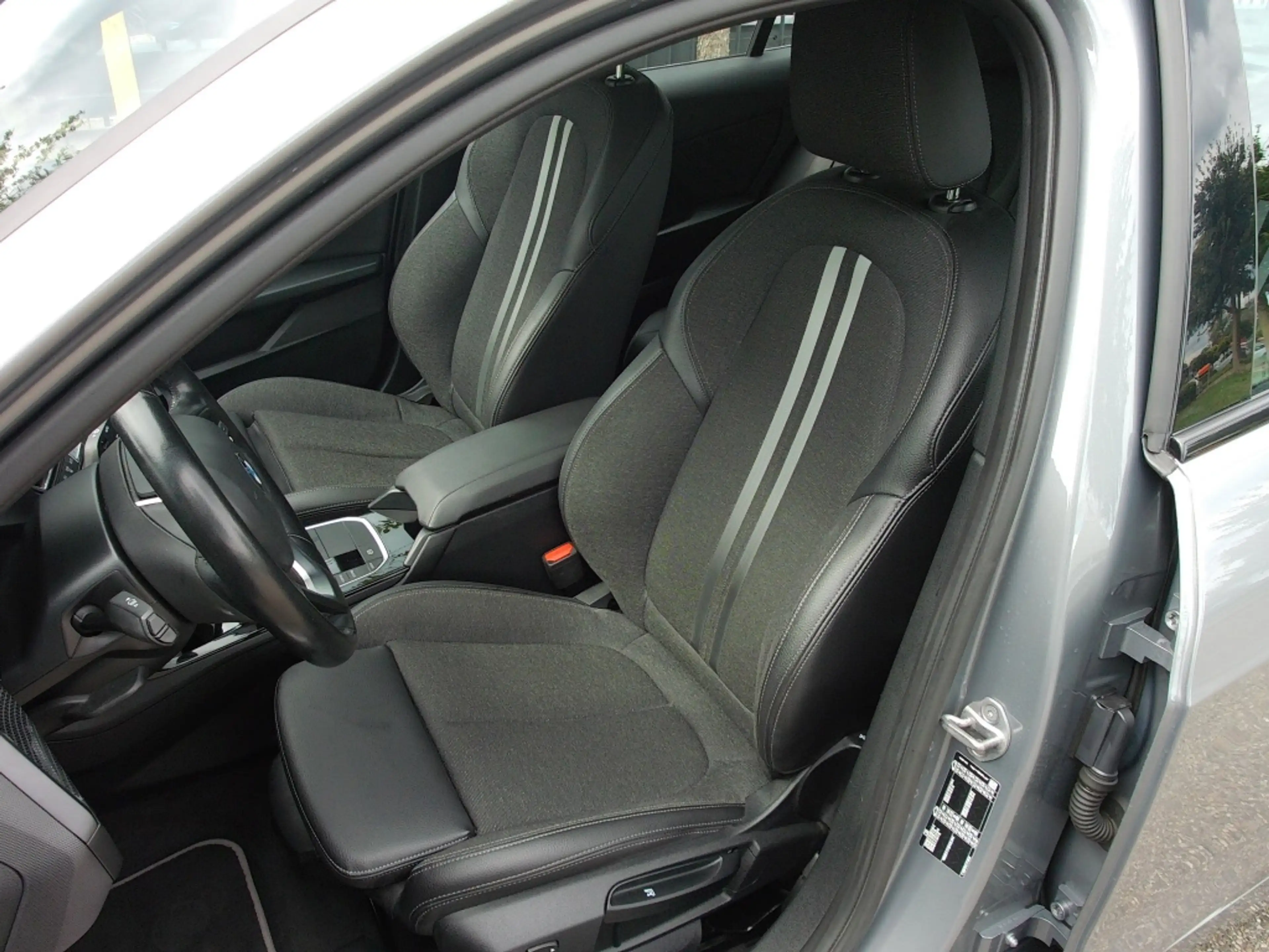 BMW 118 1-Serie (F40) 118i 136pk Aut Business Edition Plus — photo 21