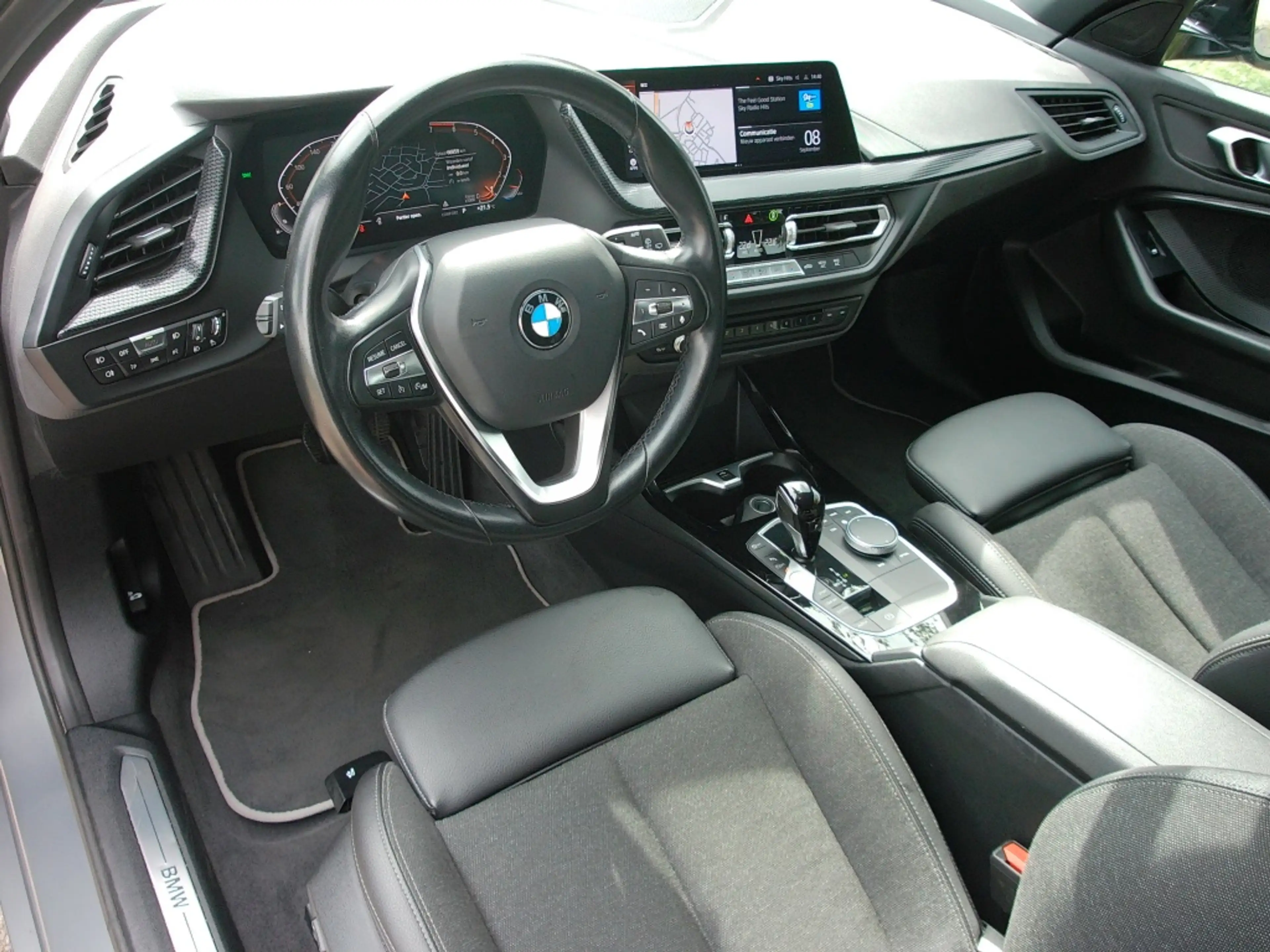 BMW 118 1-Serie (F40) 118i 136pk Aut Business Edition Plus — photo 18