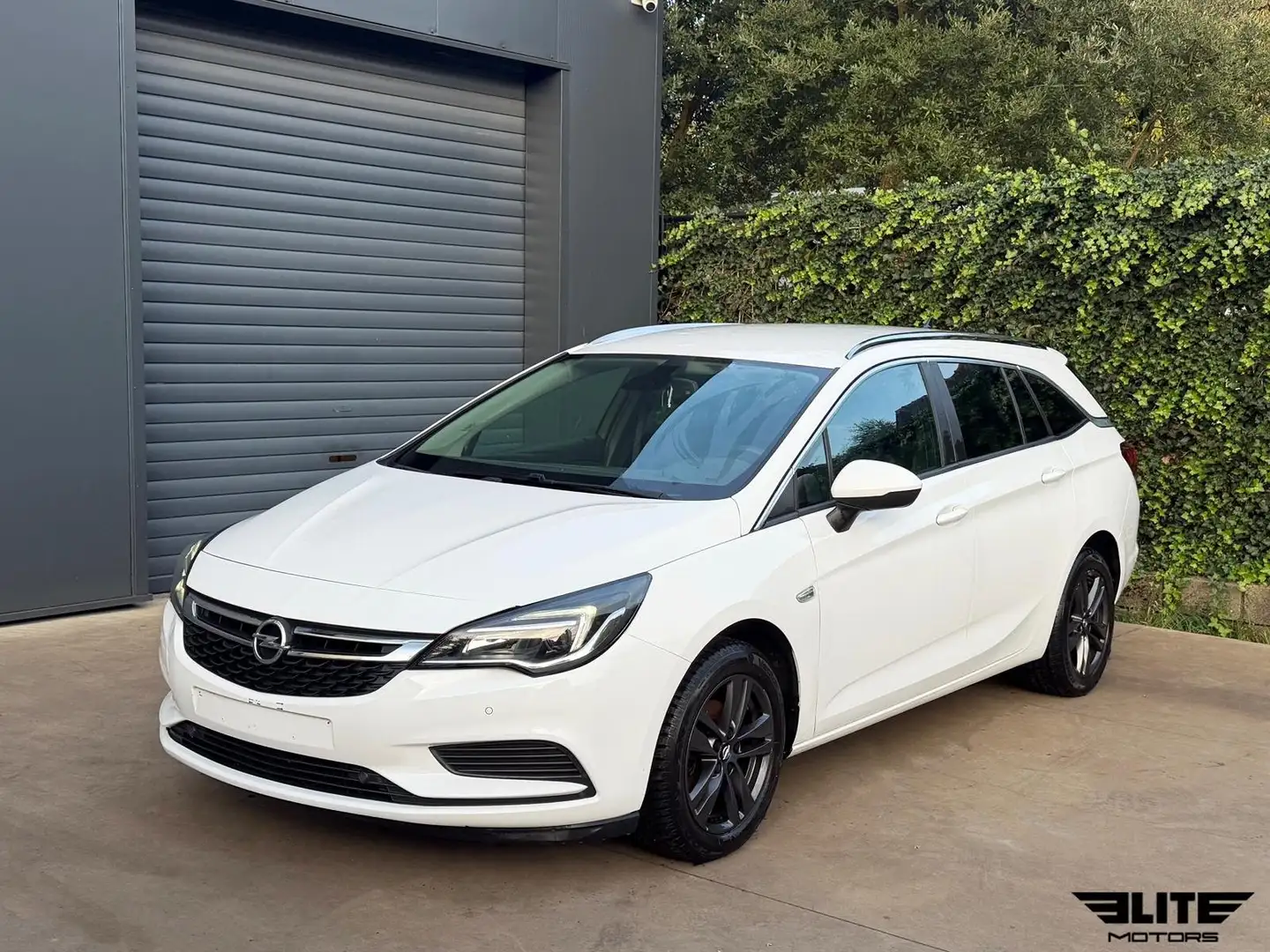 Opel Astra Sports Tourer LED / Carplay / PDC/ 12 M garantie Blanc - 1