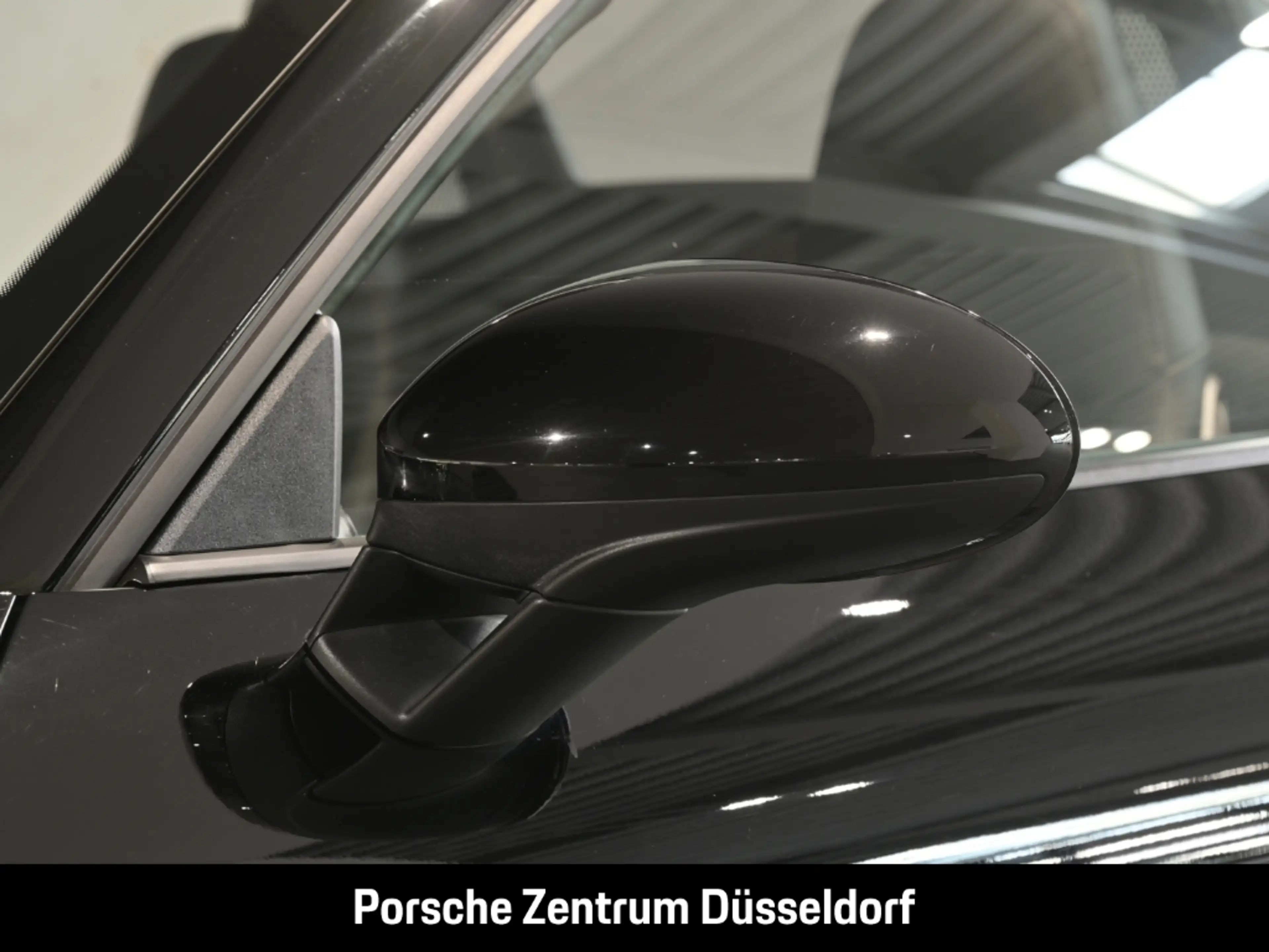 Porsche Boxster 718 — photo 10
