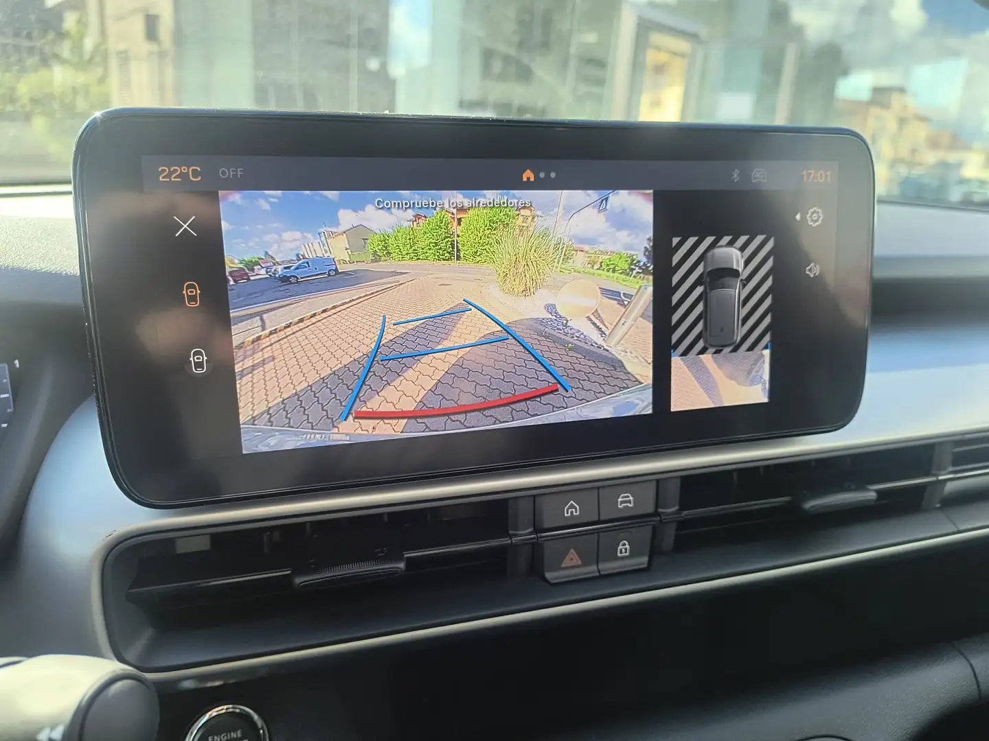 Jeep Avenger 1.2 turbo Summit + Infotainment & Convenience Pack Bianco - 2