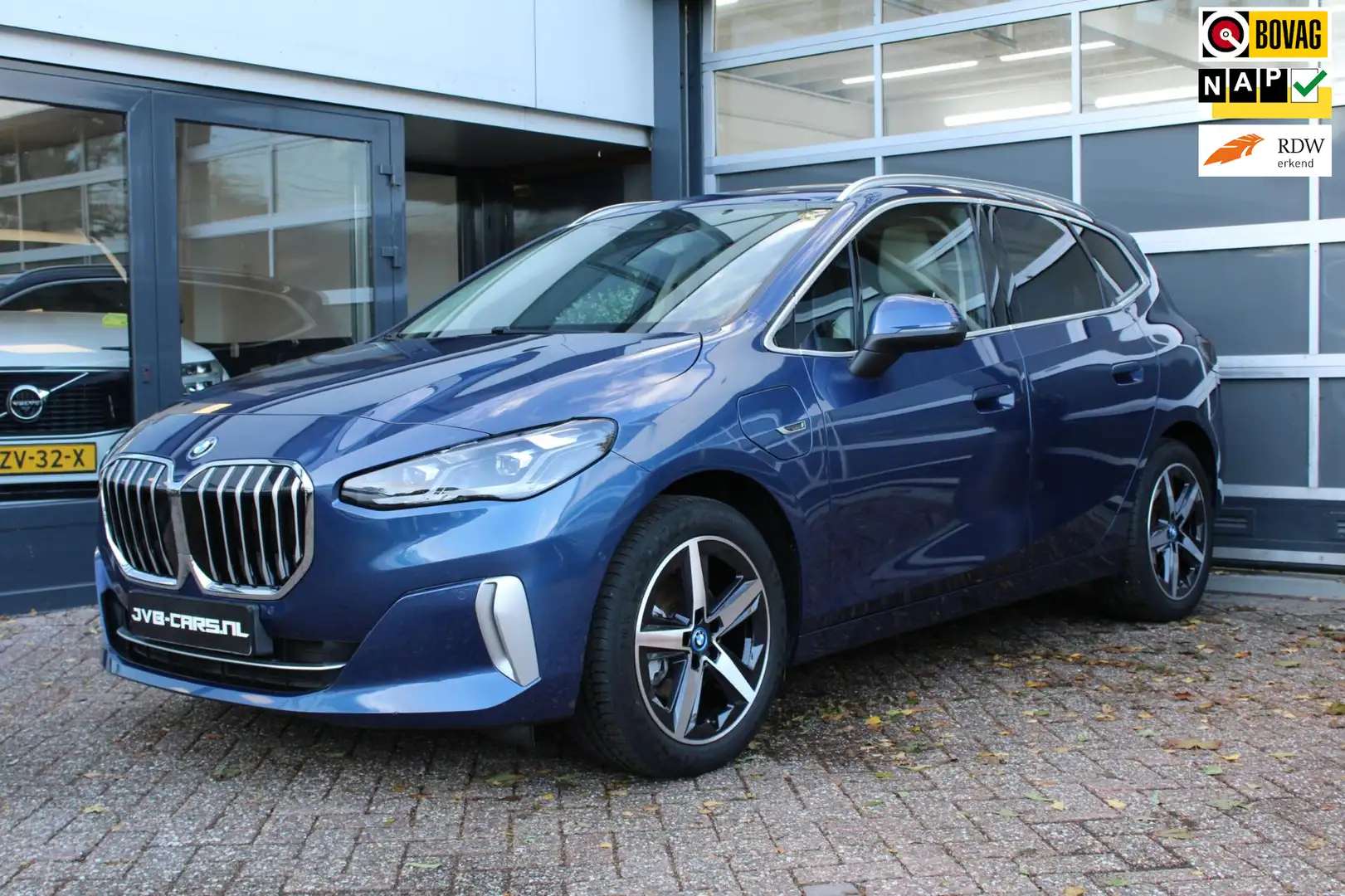 BMW 225 2-serie Active Tourer 225e xDrive Blauw - 1