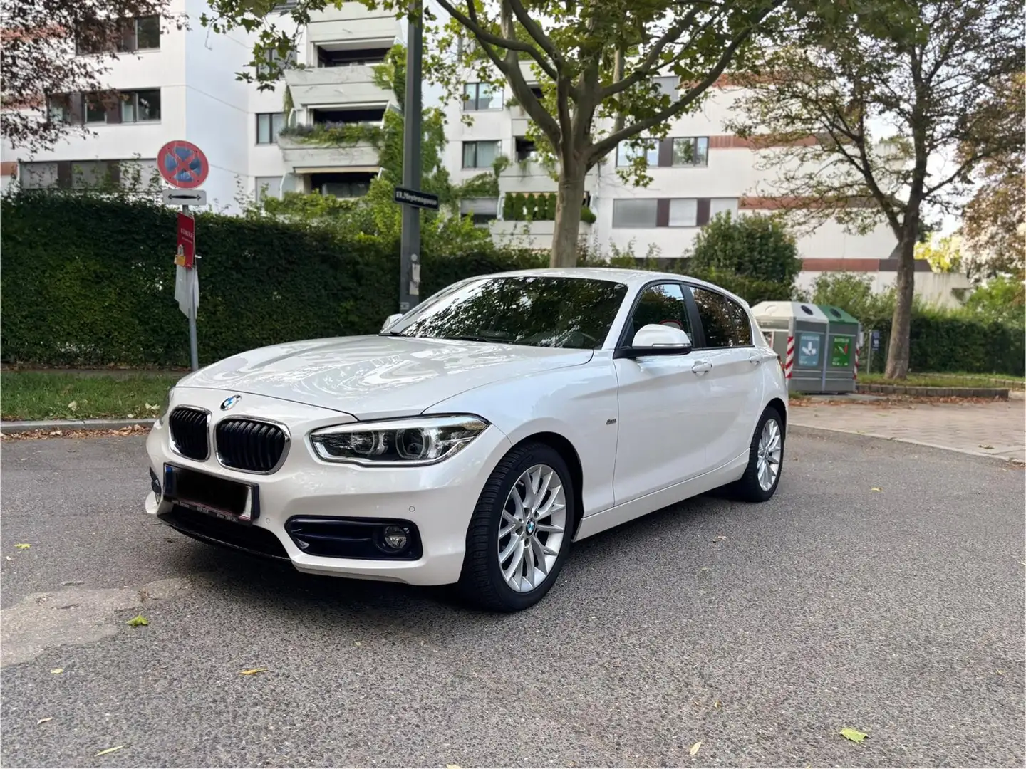BMW 116 116d Sport Line Aut. Sport Line Weiß - 1