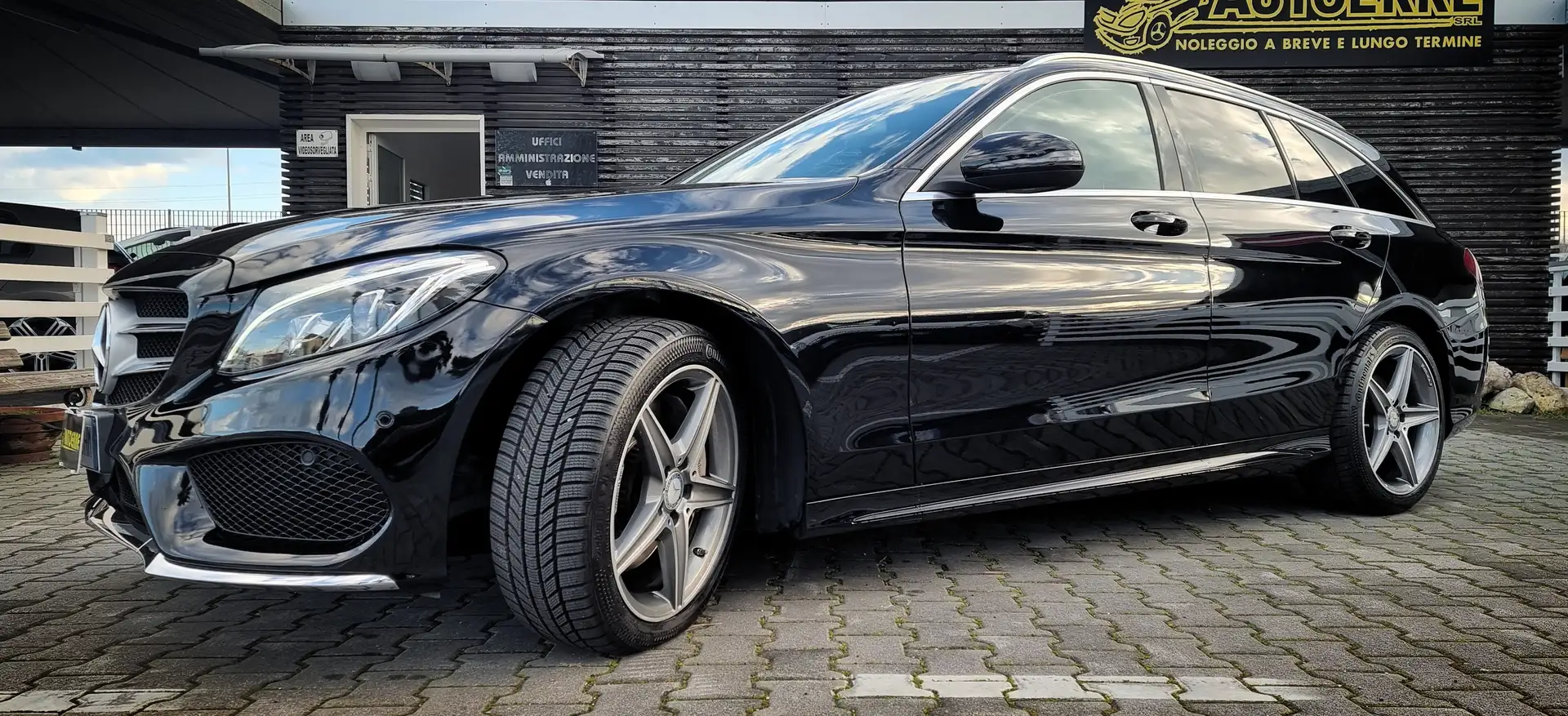 Mercedes-Benz C 250 SW d Premium 4Matic Schwarz - 2