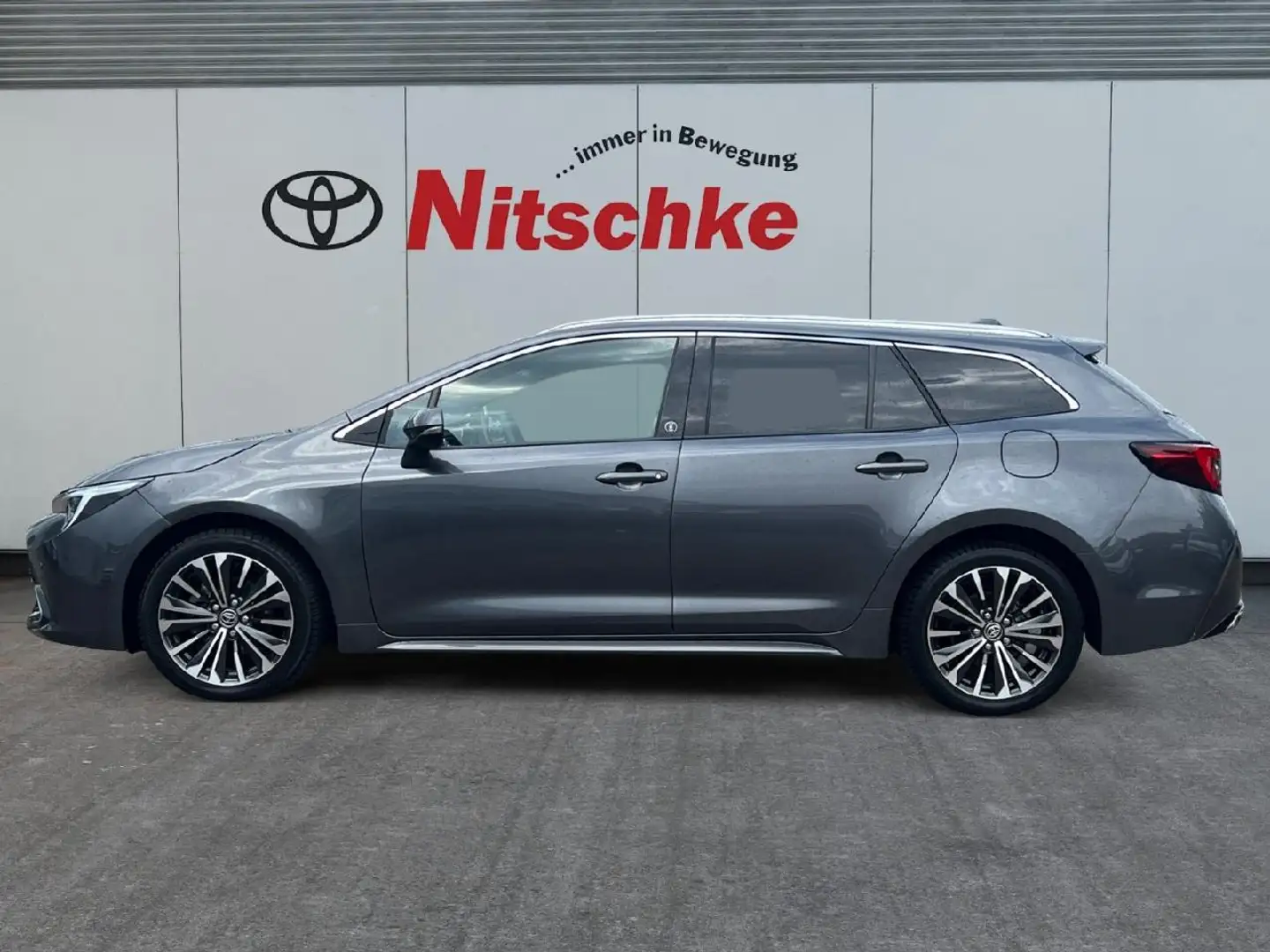 Toyota Corolla 1.8L Hybrid Team D Grey - 2