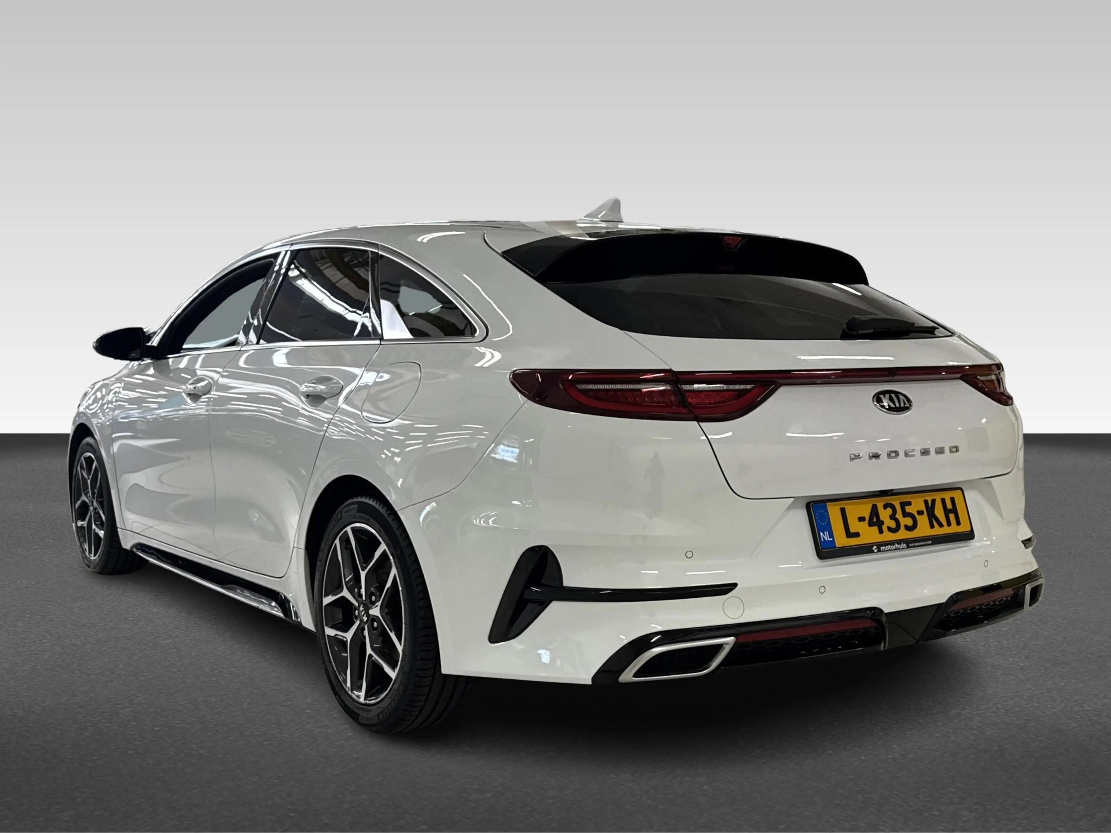 Kia ProCeed / pro_cee'd 1.0 T-GDI GT-Line | Achteruitrijcamera | Apple Car — photo 3