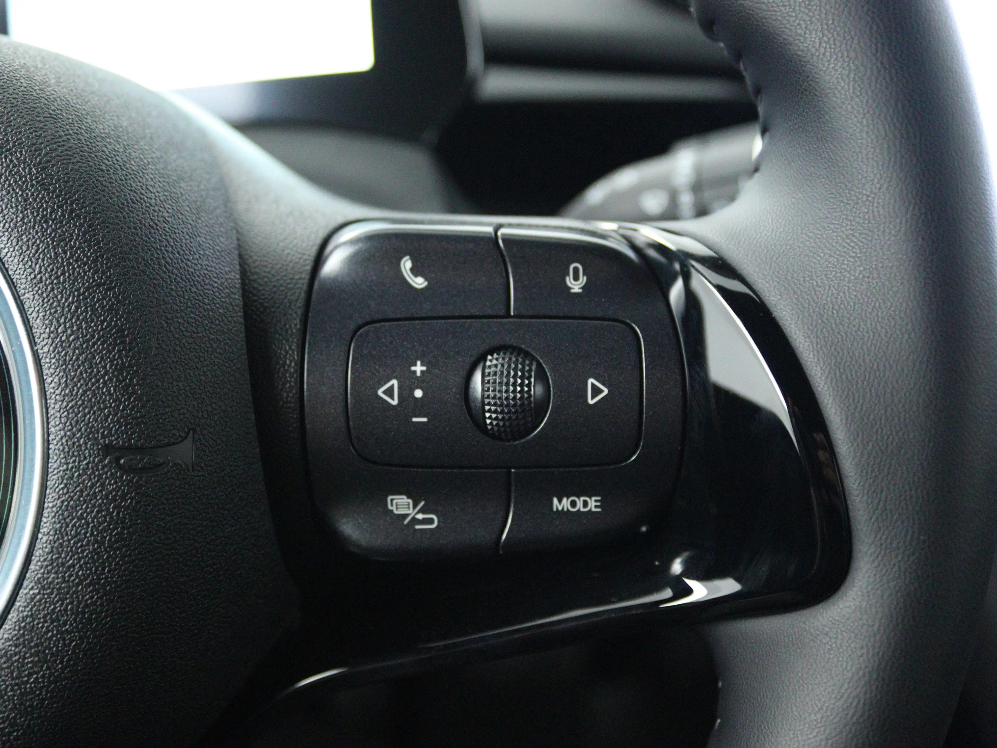 BYD Dolphin Design 60.4 kWh | Nieuw & Direct leverbaar | — photo 9