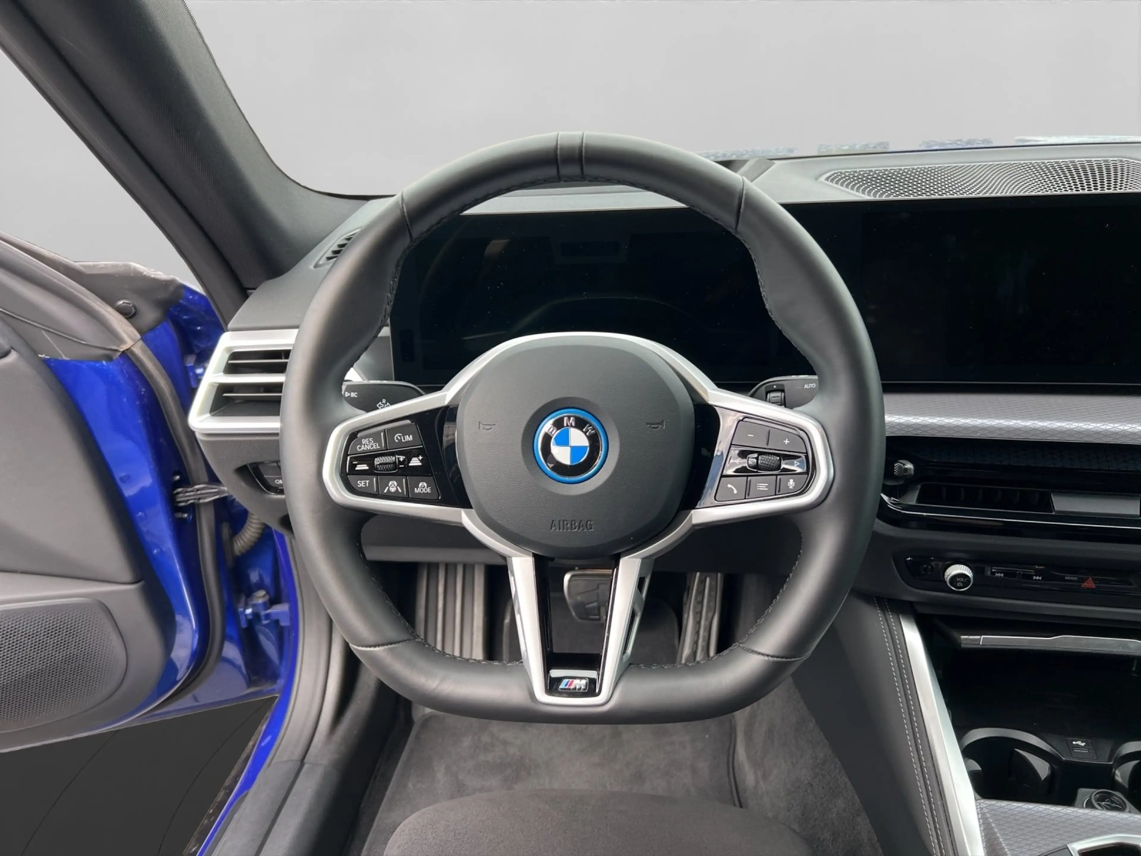 BMW i4 xDrive40 Gran Coupé M Sportpaket HiFi Komfortzugan — photo 10