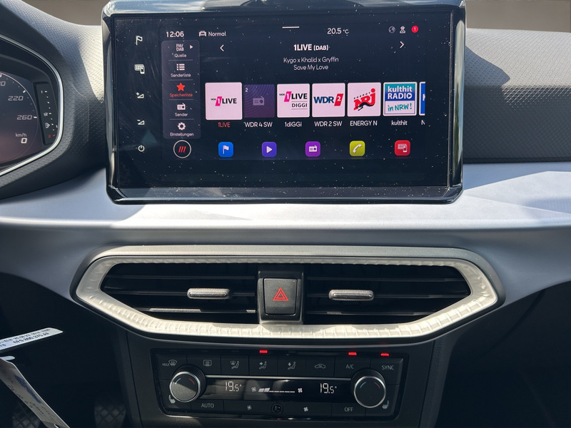 SEAT Ibiza FR LED NAVI 18LM — photo 10