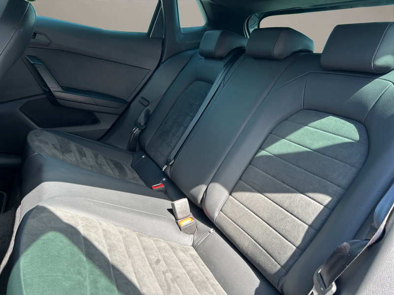 SEAT Ibiza FR LED NAVI 18LM — photo 12