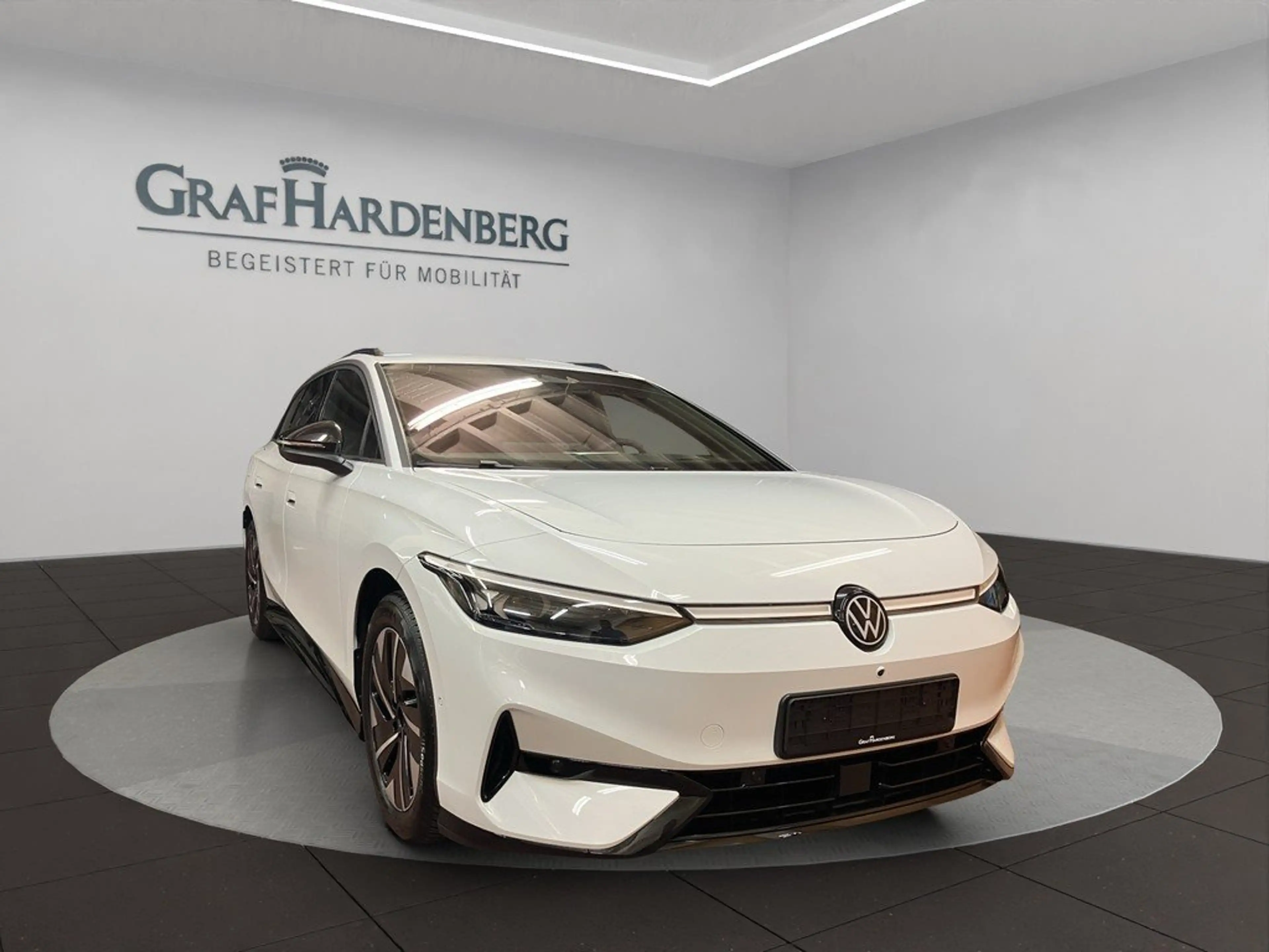 Volkswagen ID.7 Tourer Pro 210 kW Matrix ACC 360° AHK Navi — photo 6
