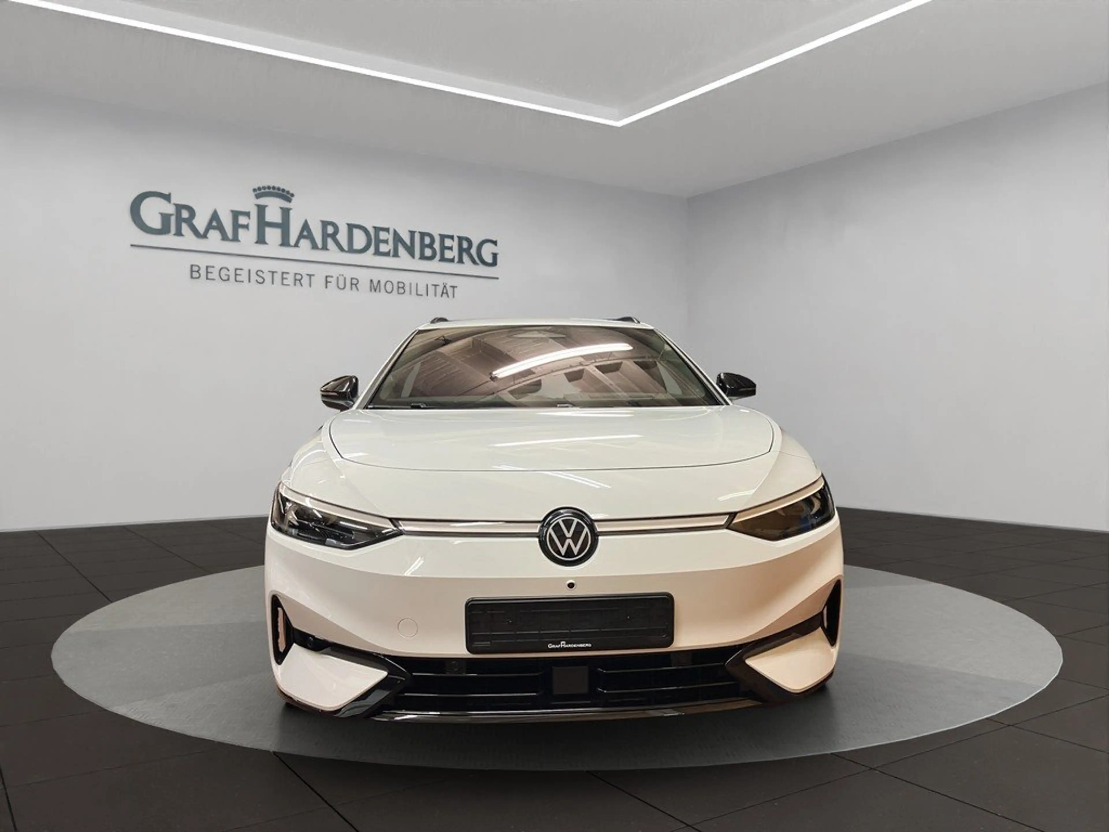 Volkswagen ID.7 Tourer Pro 210 kW Matrix ACC 360° AHK Navi — photo 7