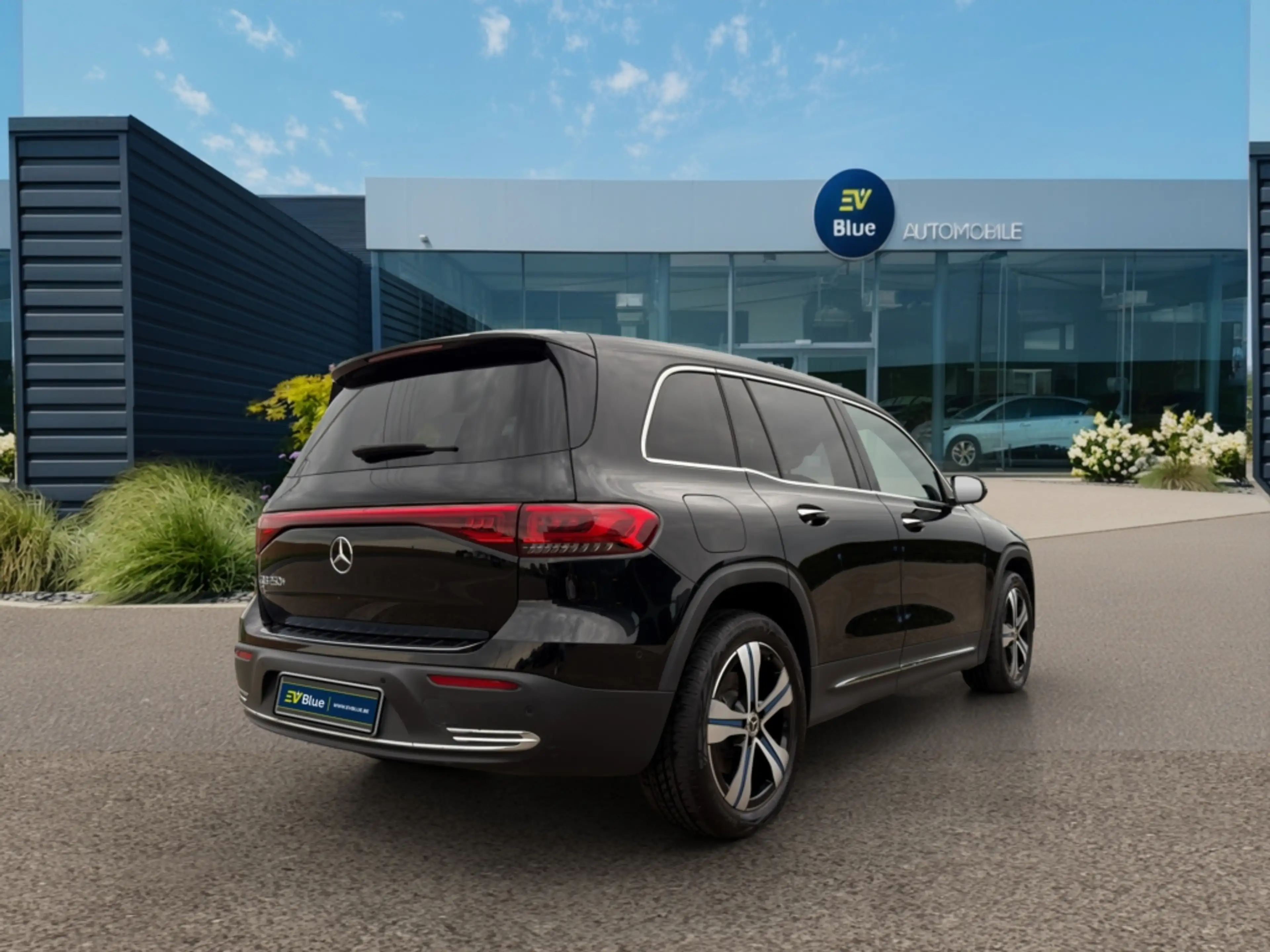 Mercedes-Benz EQB 250 Progressive Line 70.5 kWh — photo 6