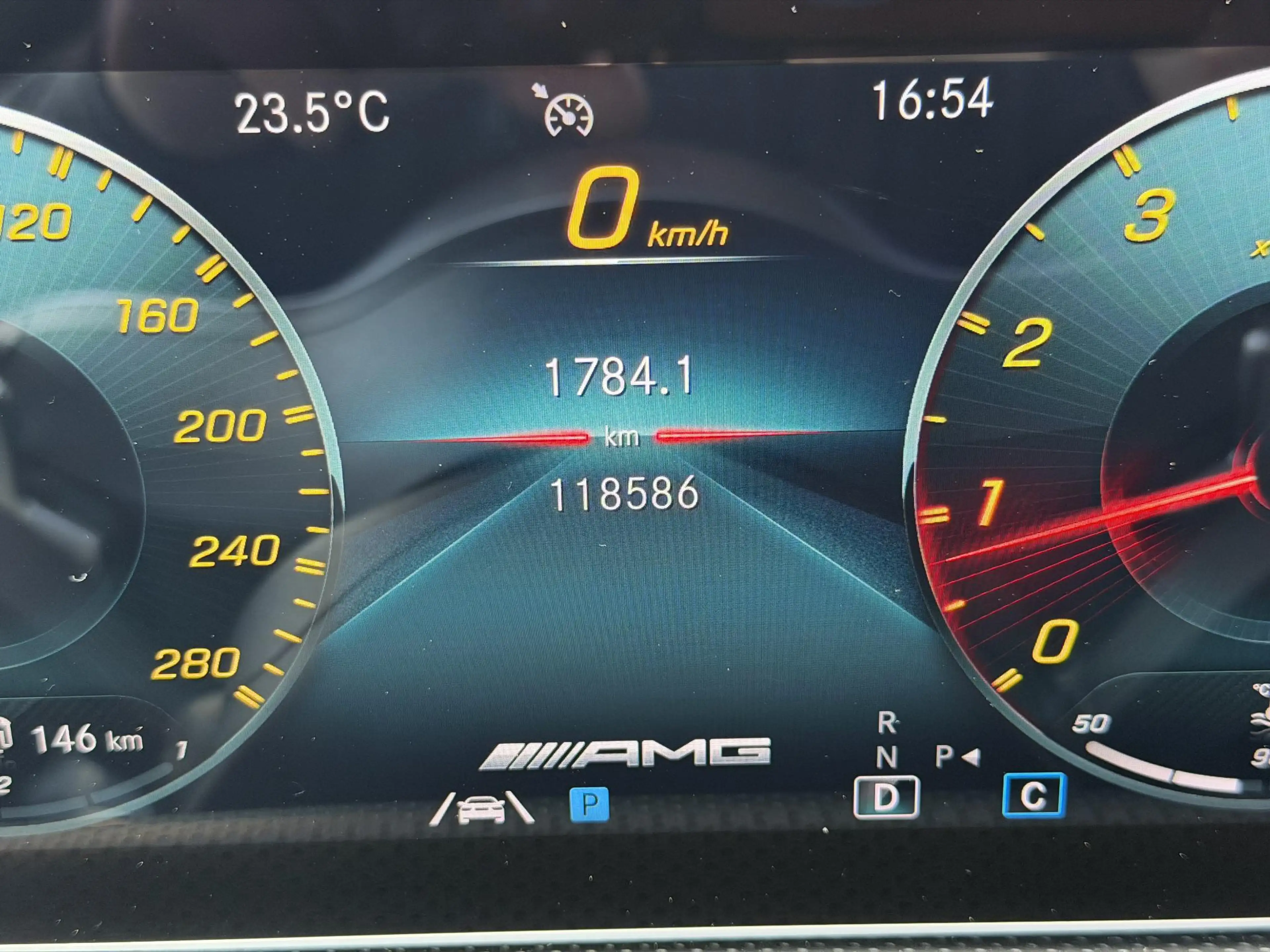 Mercedes-Benz A 35 AMG 4MATIC Premium PANORAMADAK | SFEERVERLICHTING | DO — photo 19
