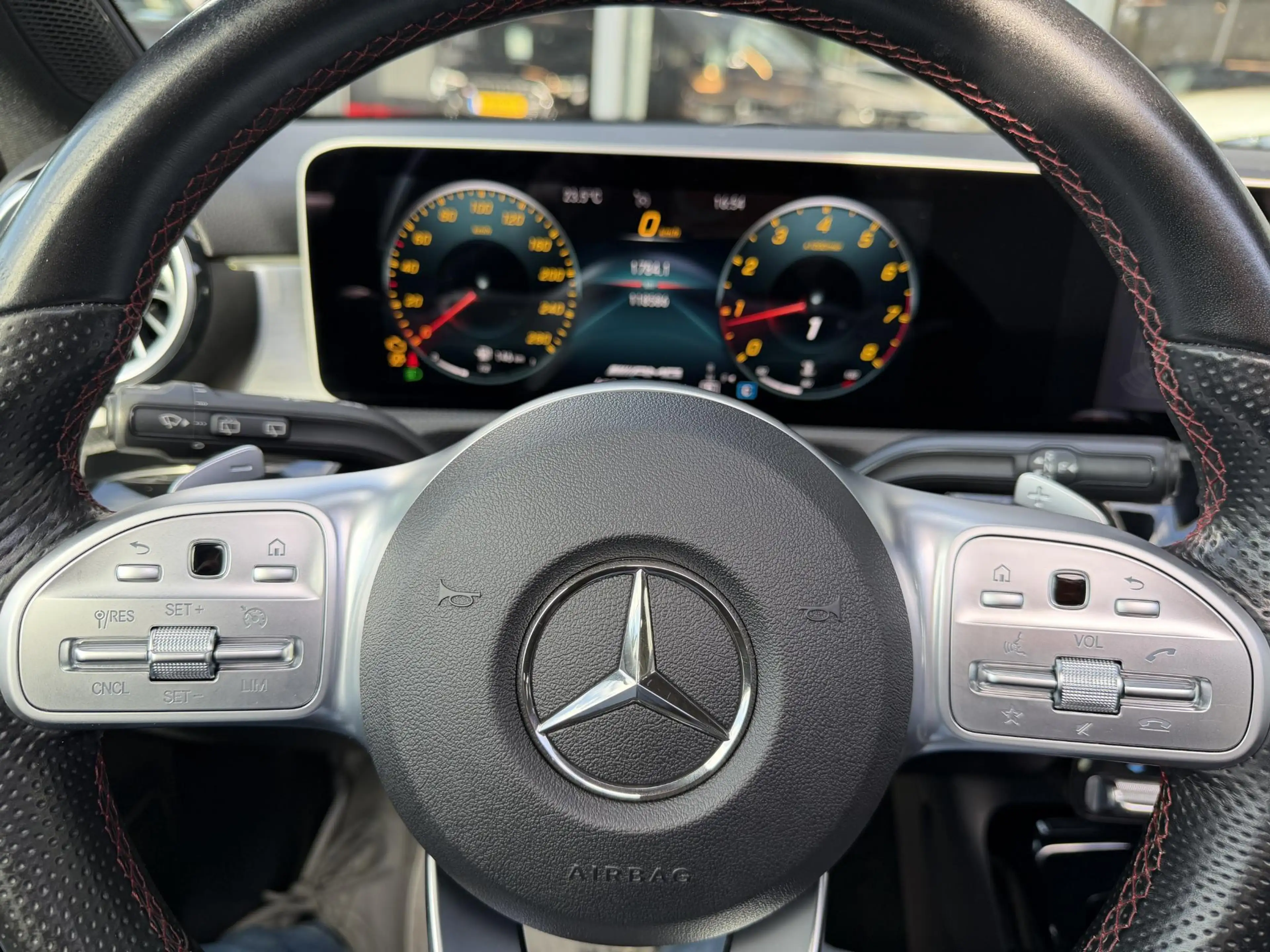 Mercedes-Benz A 35 AMG 4MATIC Premium PANORAMADAK | SFEERVERLICHTING | DO — photo 16