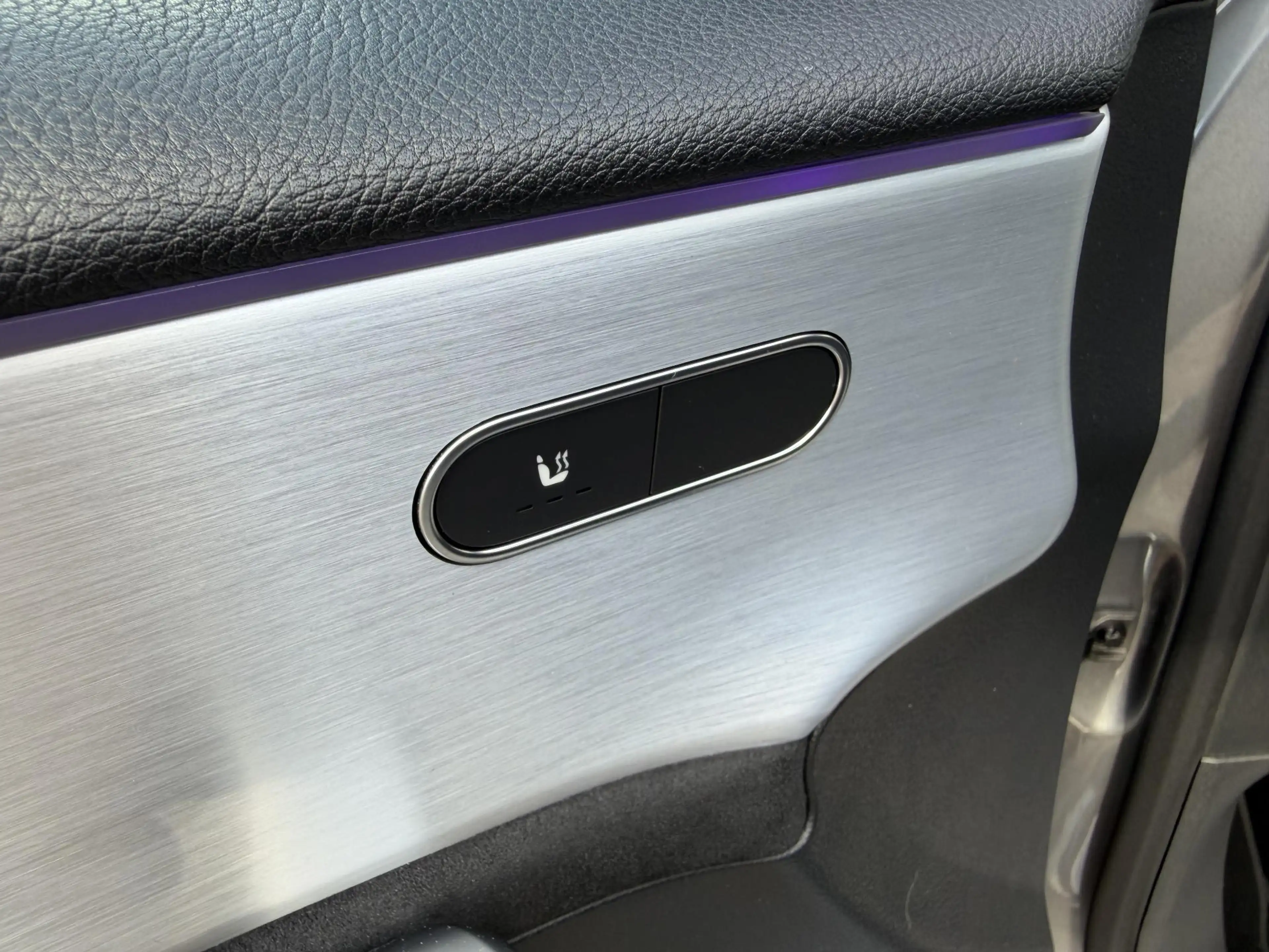 Mercedes-Benz A 35 AMG 4MATIC Premium PANORAMADAK | SFEERVERLICHTING | DO — photo 25