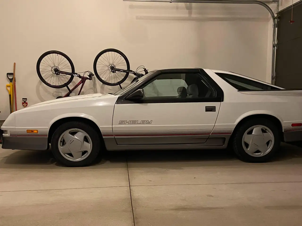 Dodge Daytona снимка Dodge Daytona