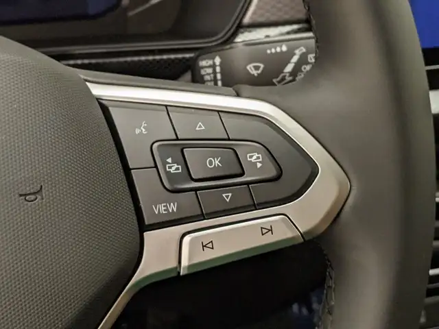 Volkswagen T-Cross view 11