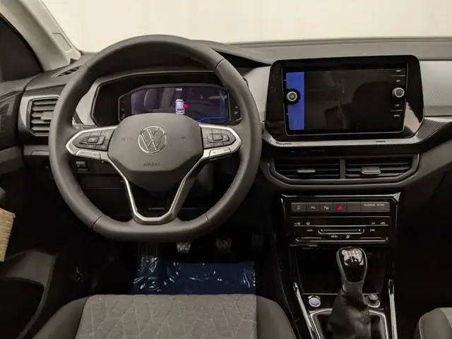 Volkswagen T-Cross view 7