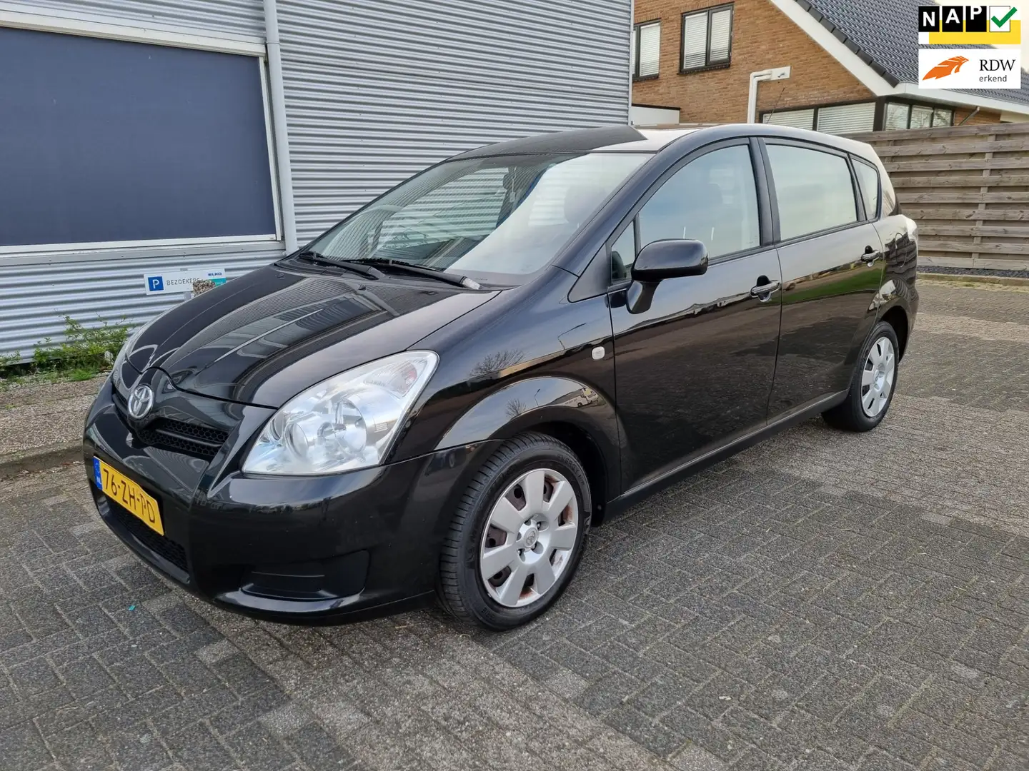 Toyota Verso 1.6 VVT-i Terra Airco Bj:2008 NAP! Noir - 1