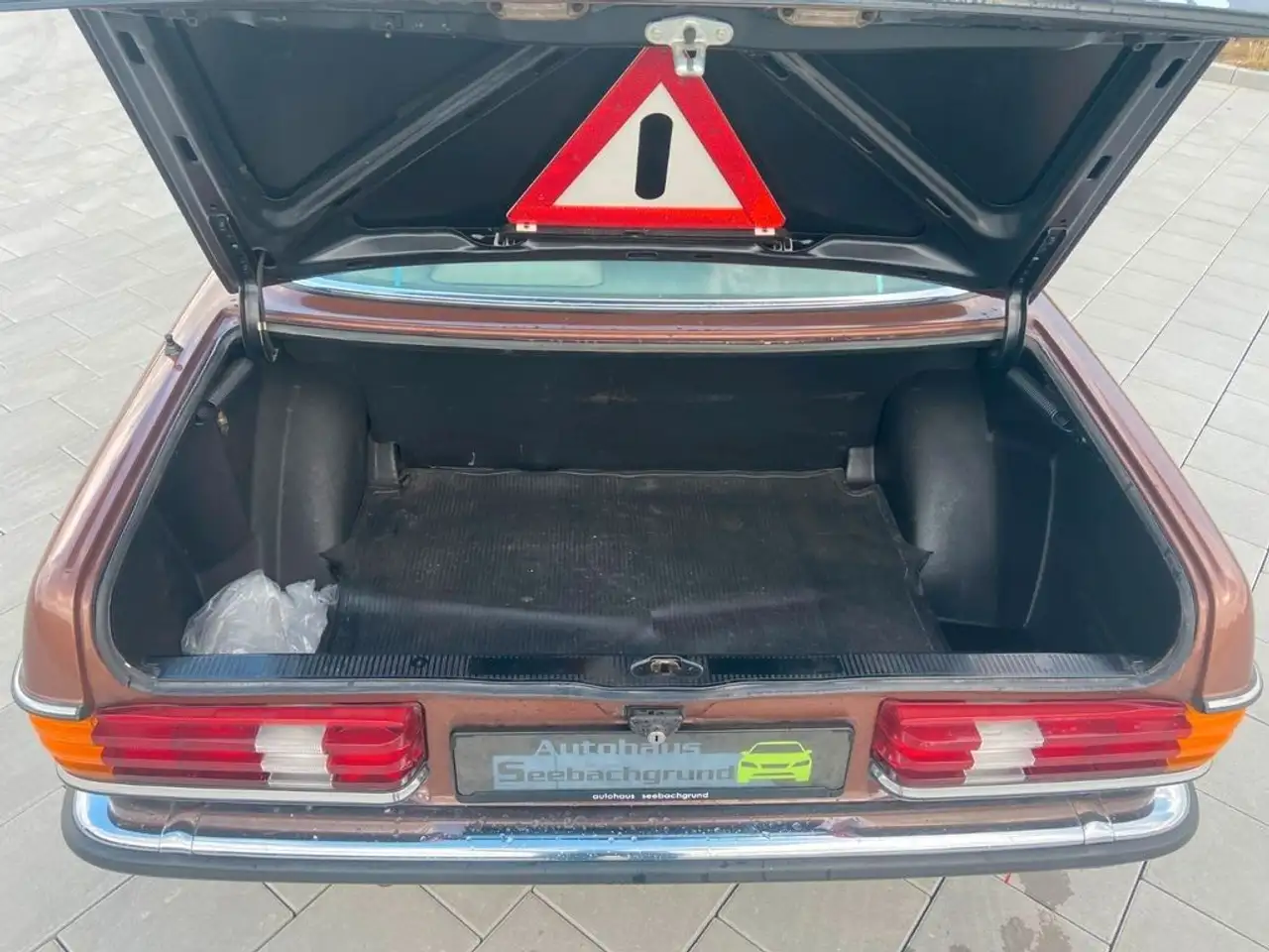 Mercedes-Benz 230 C 230 W123 H-Kennzeichen 1.Hand, foto 9