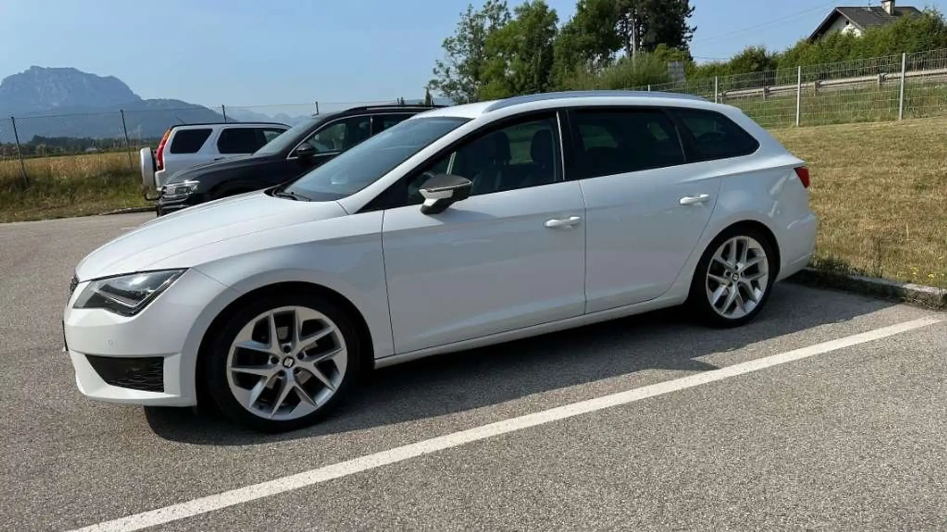 SEAT Leon Leon ST FR 2,0 TDI CR Start-Stopp DSG FR Weiß - 2