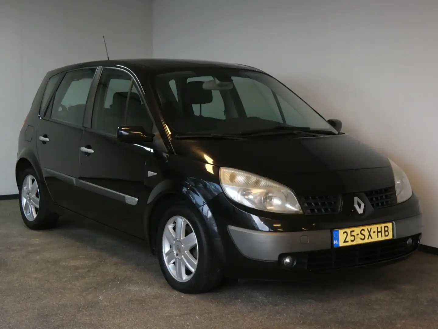 Renault Scenic 2.0-16V Priv.Luxe Nwe APK Zwart - 2