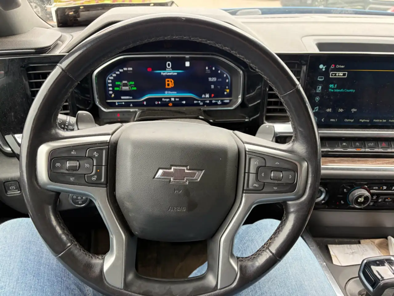 Chevrolet Silverado 1500 снимка Chevrolet Silverado 1500