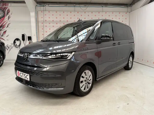 Volkswagen T7 Multivan eHybrid 1.4 TSI PHEV Life DSG 160 kW 7plaatsen ACC IQ light Trekhaak Matrix led Carplay Travel & Lane assist