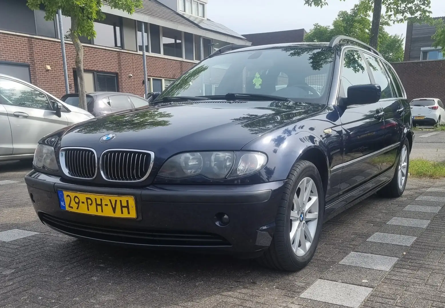 BMW 330 318i Special Edition Bleu - 2