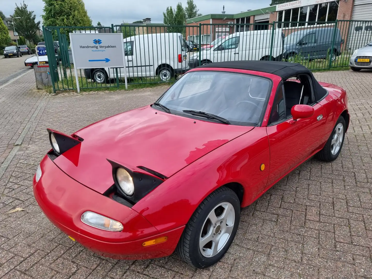 Mazda MX-5 1.6i-16V nieuwe APK Rood - 2