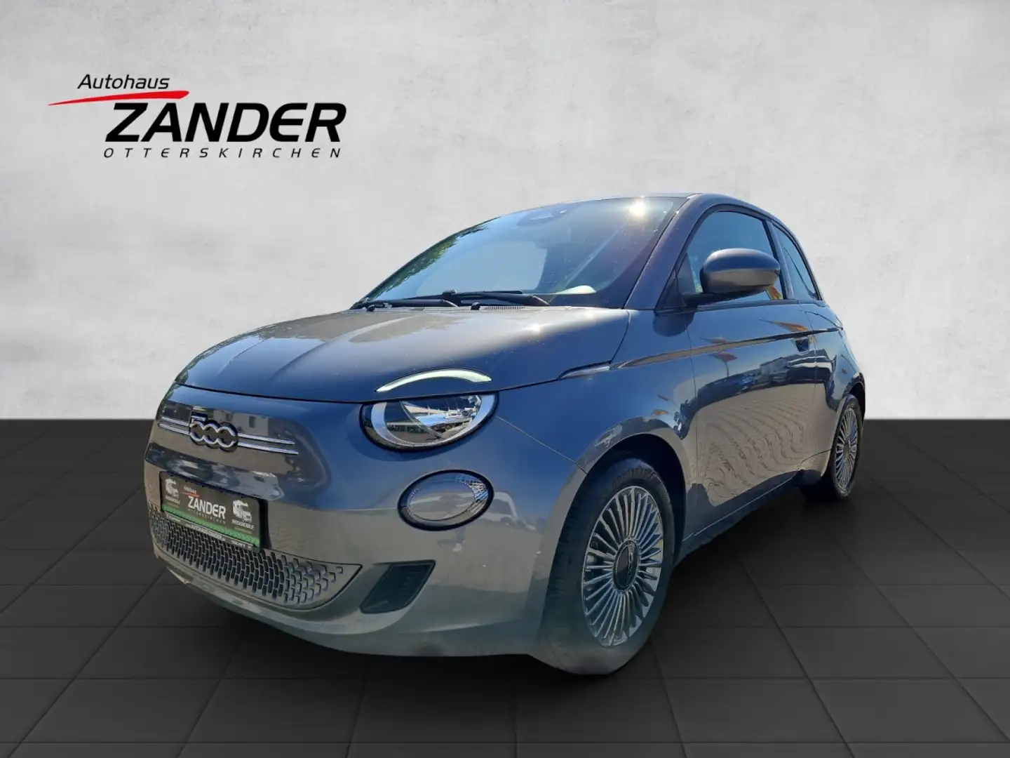 Fiat 500 e Icon Batterieprotokoll,Tempomat,Navi Gris - 1
