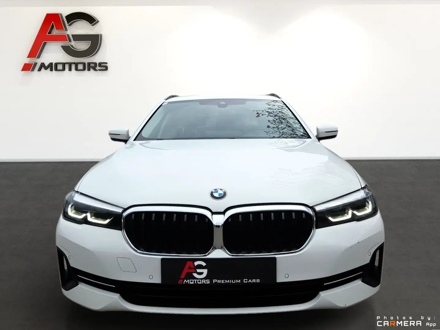 BMW 530 e Touring Aut./LED/Navi/Kamera/Leder/1.Besitz Weiß - 2