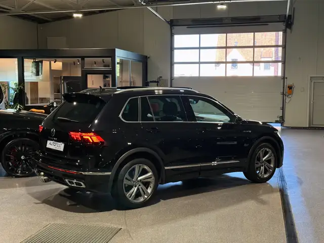 Volkswagen Tiguan view 11