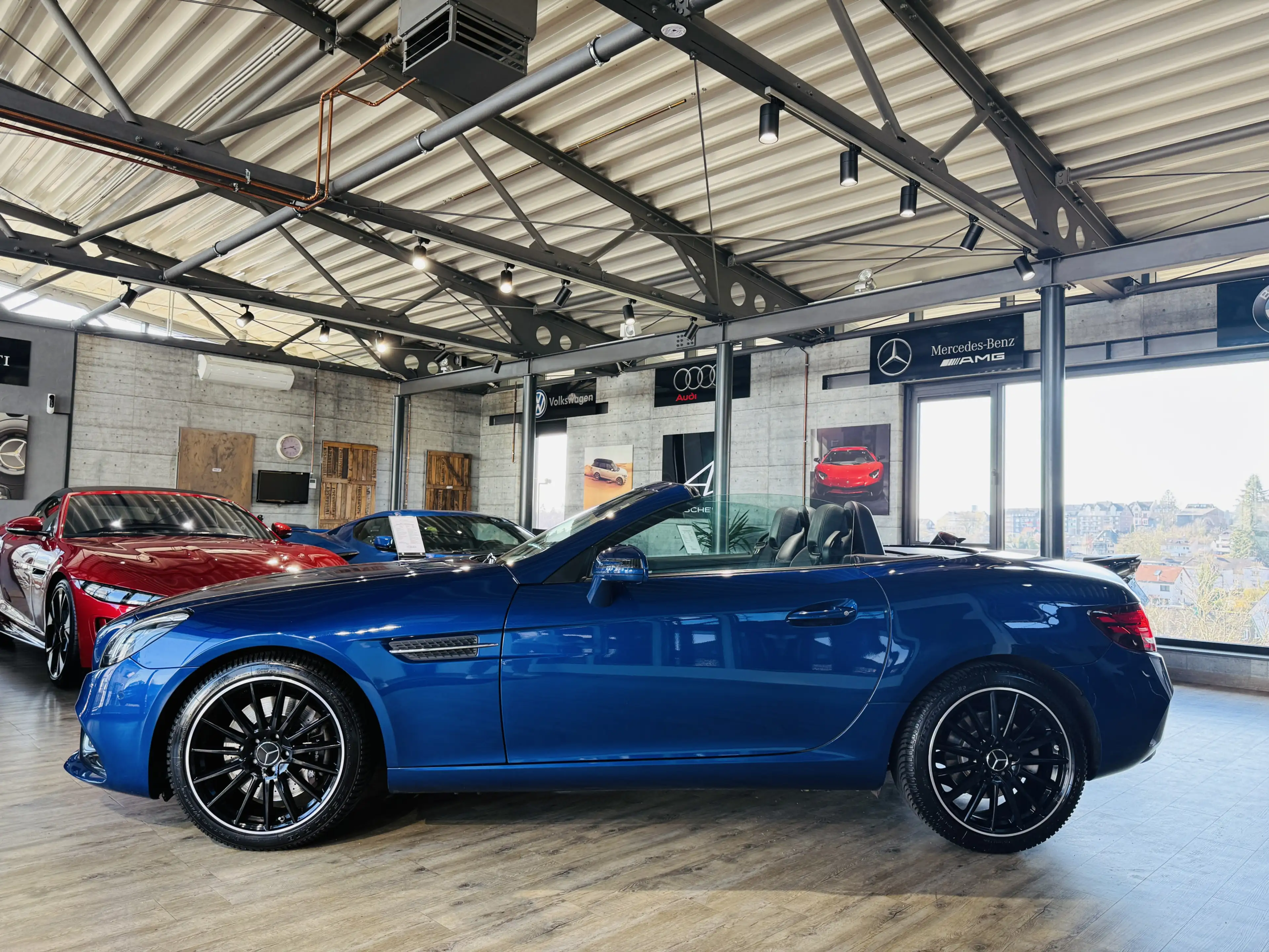 Mercedes-Benz SLC 180 AMG Line*LEDER*AIRSCARF*NAVI*LED*PANOR. — photo 5