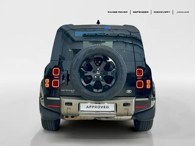 Land Rover Defender view 7